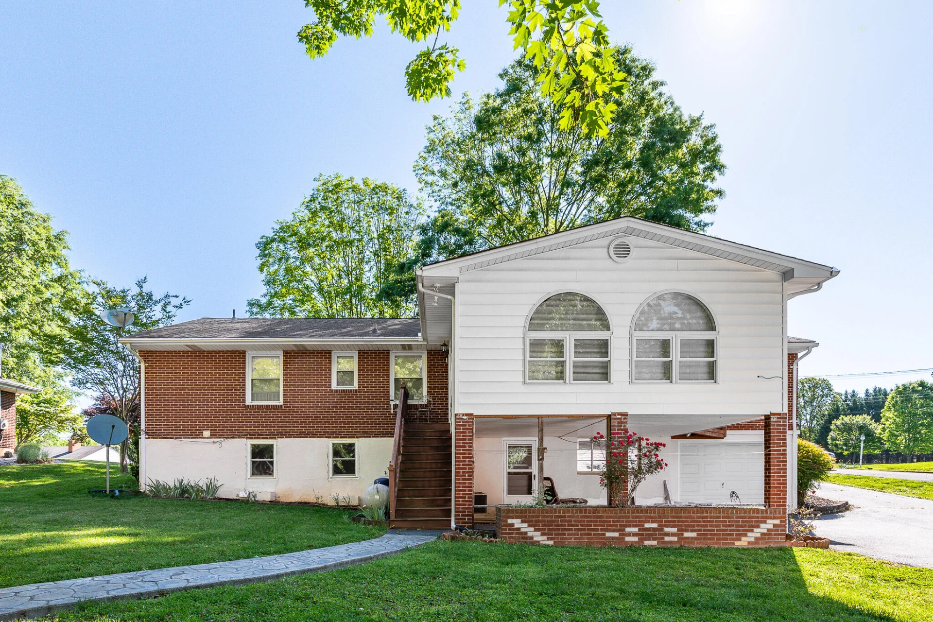 1533 Oakwood ST - Photo 43