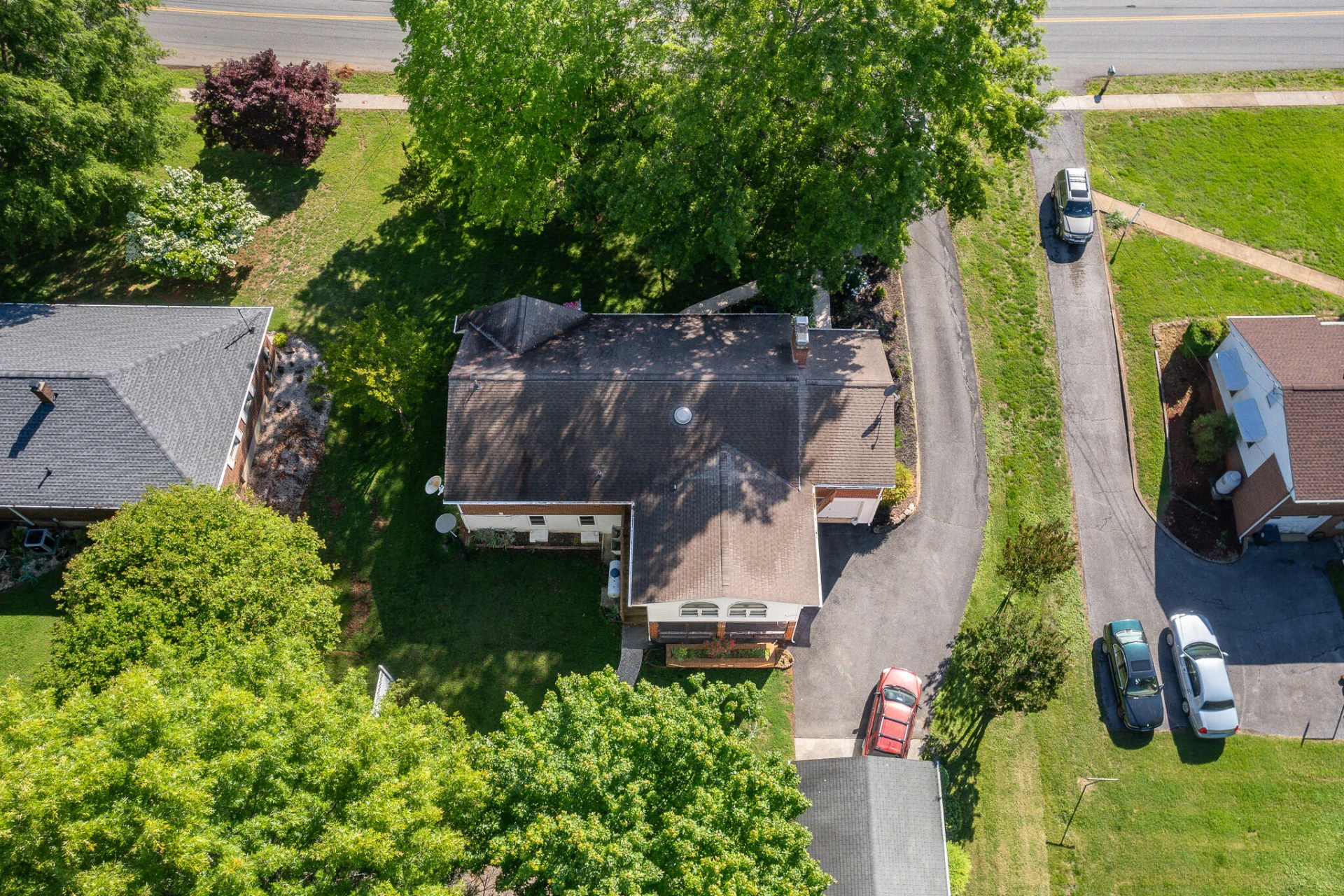 1533 Oakwood ST - Photo 50