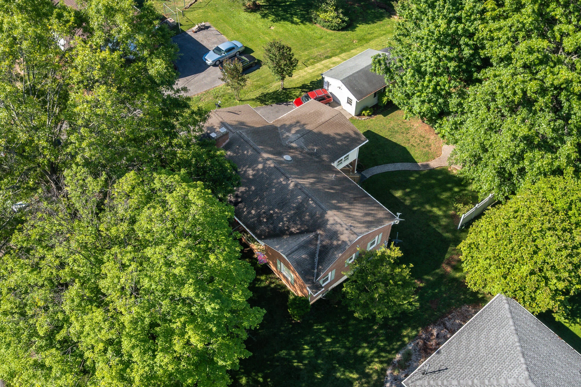 1533 Oakwood ST - Photo 52