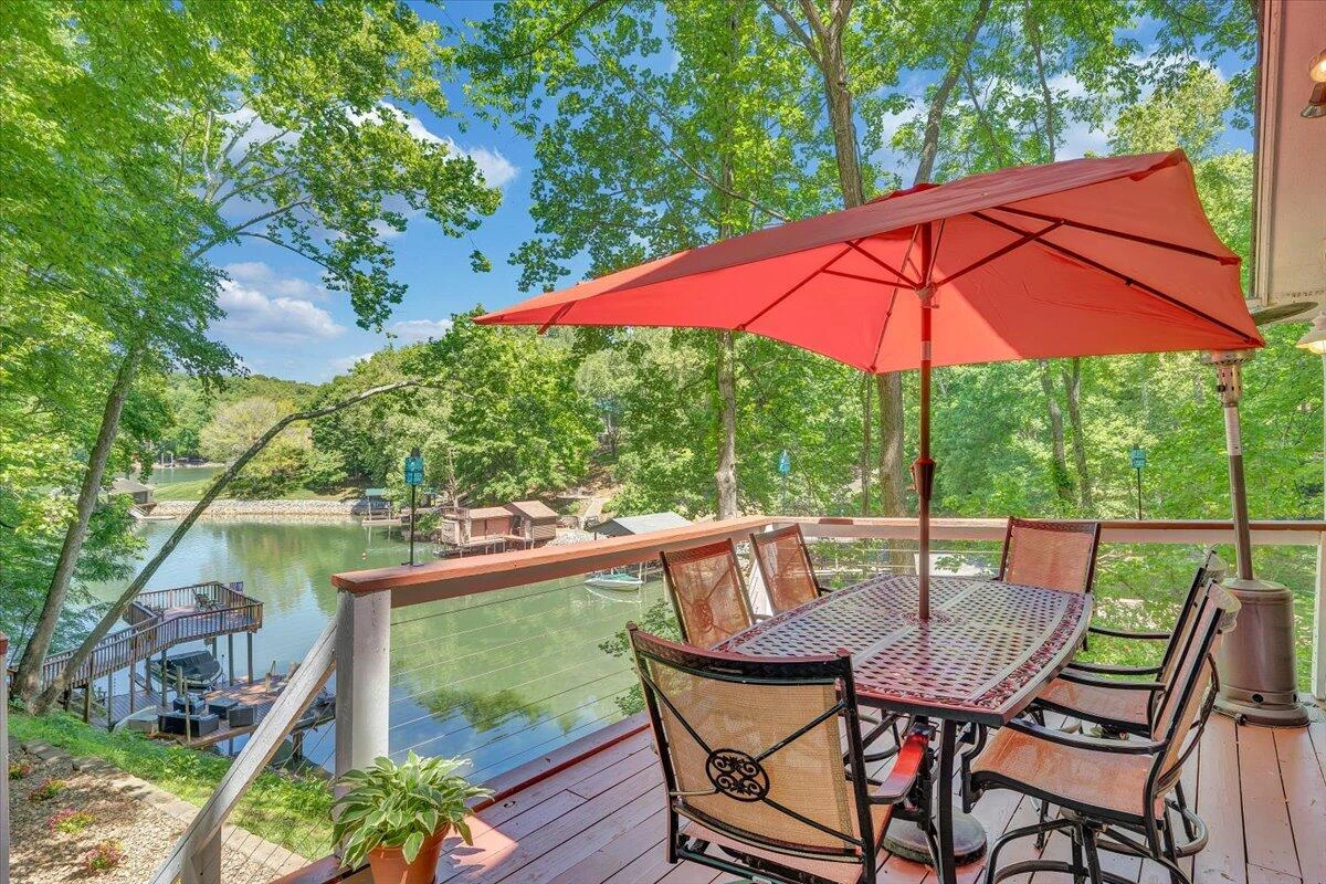 1101 ANGELA CT - Photo 20