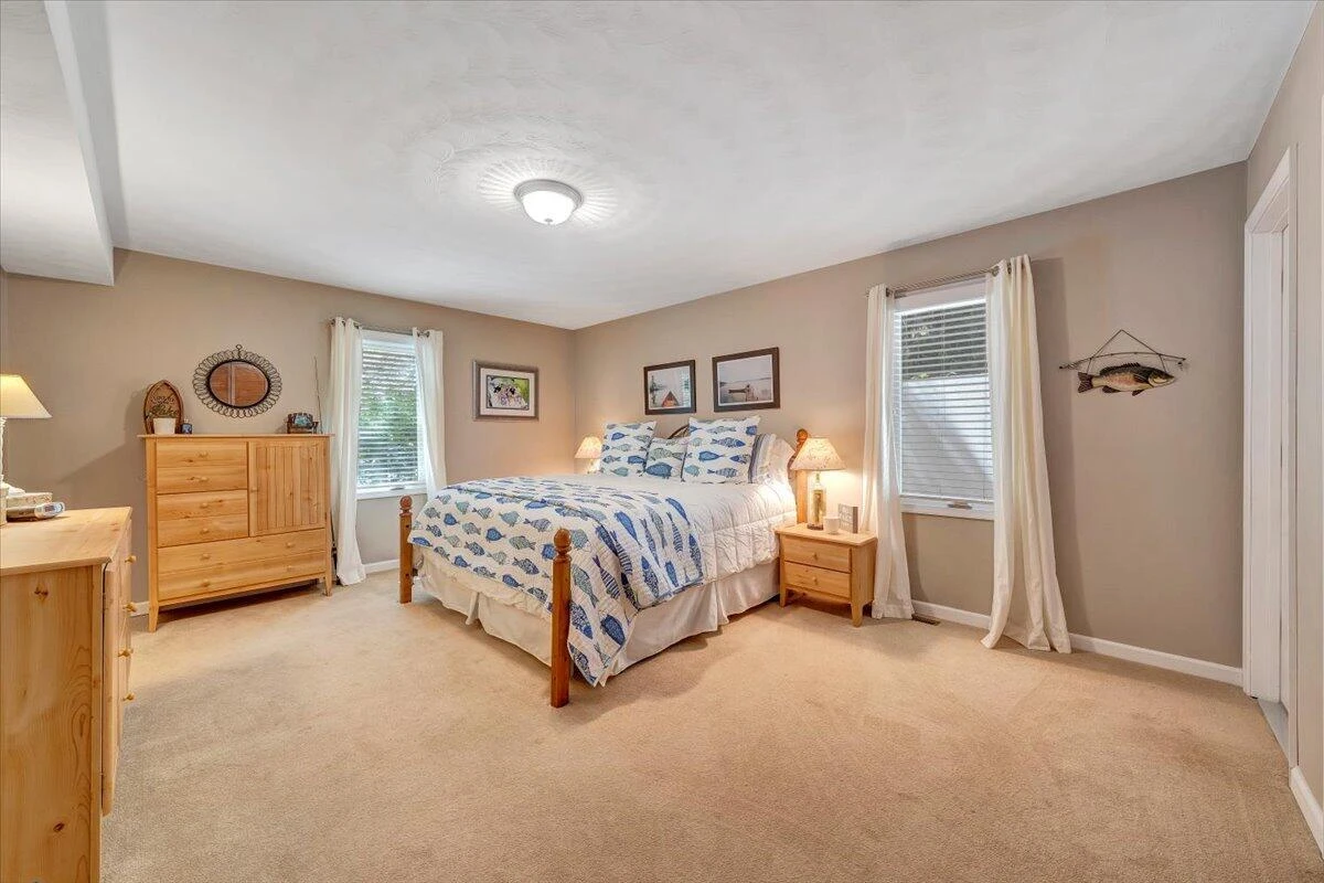 1101 ANGELA CT - Photo 21
