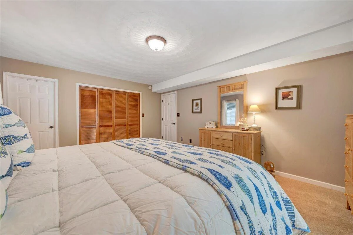 1101 ANGELA CT - Photo 22