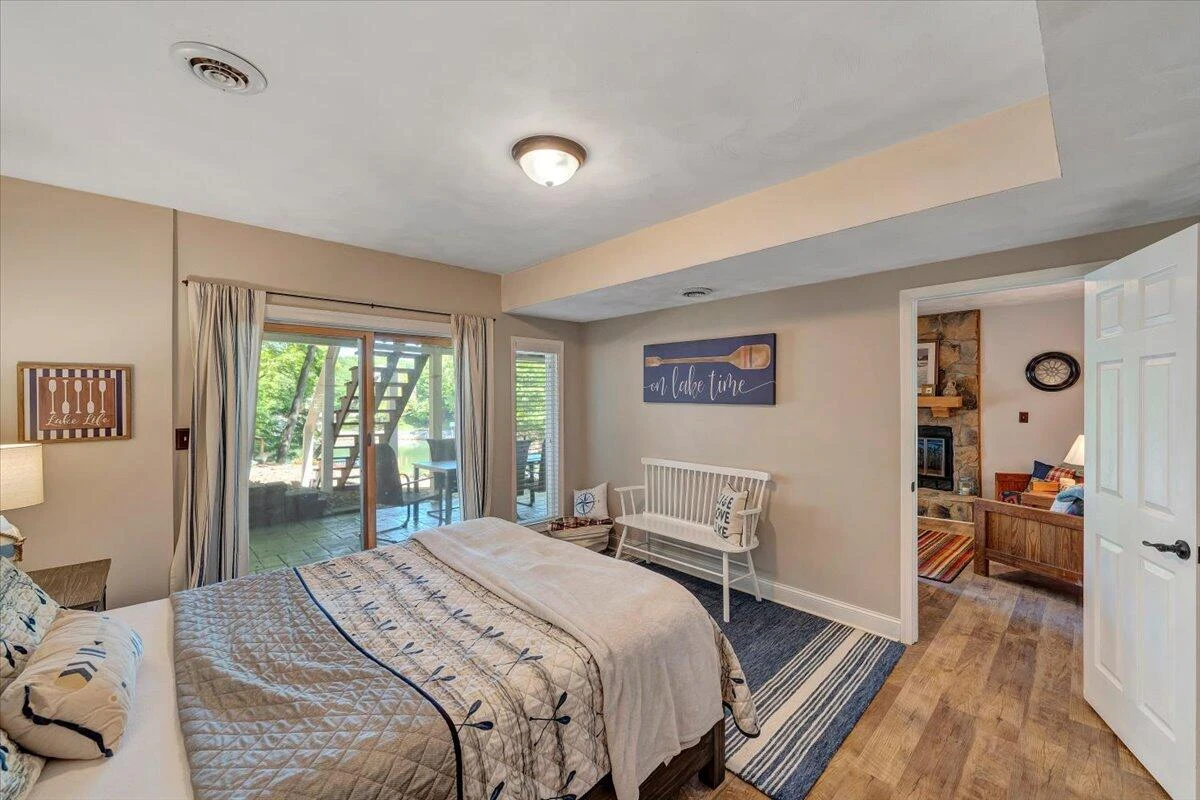 1101 ANGELA CT - Photo 36