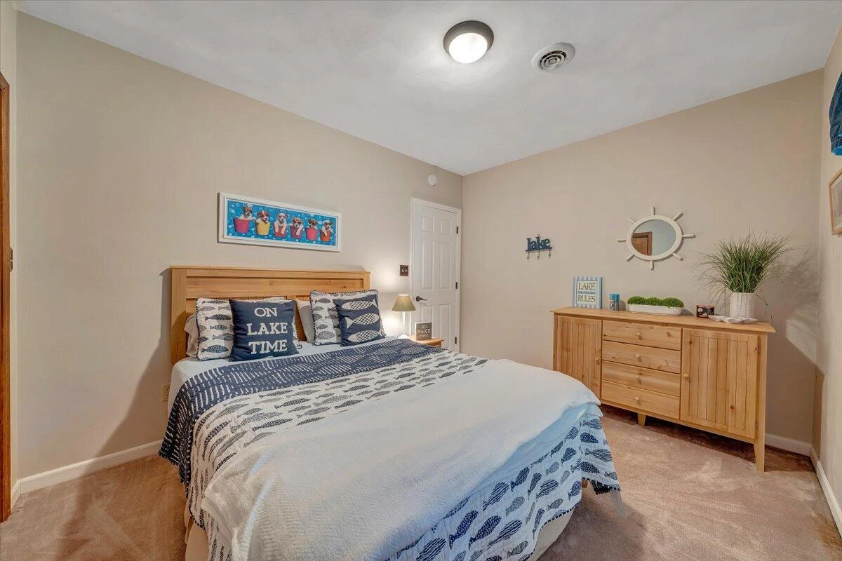 1101 ANGELA CT - Photo 39