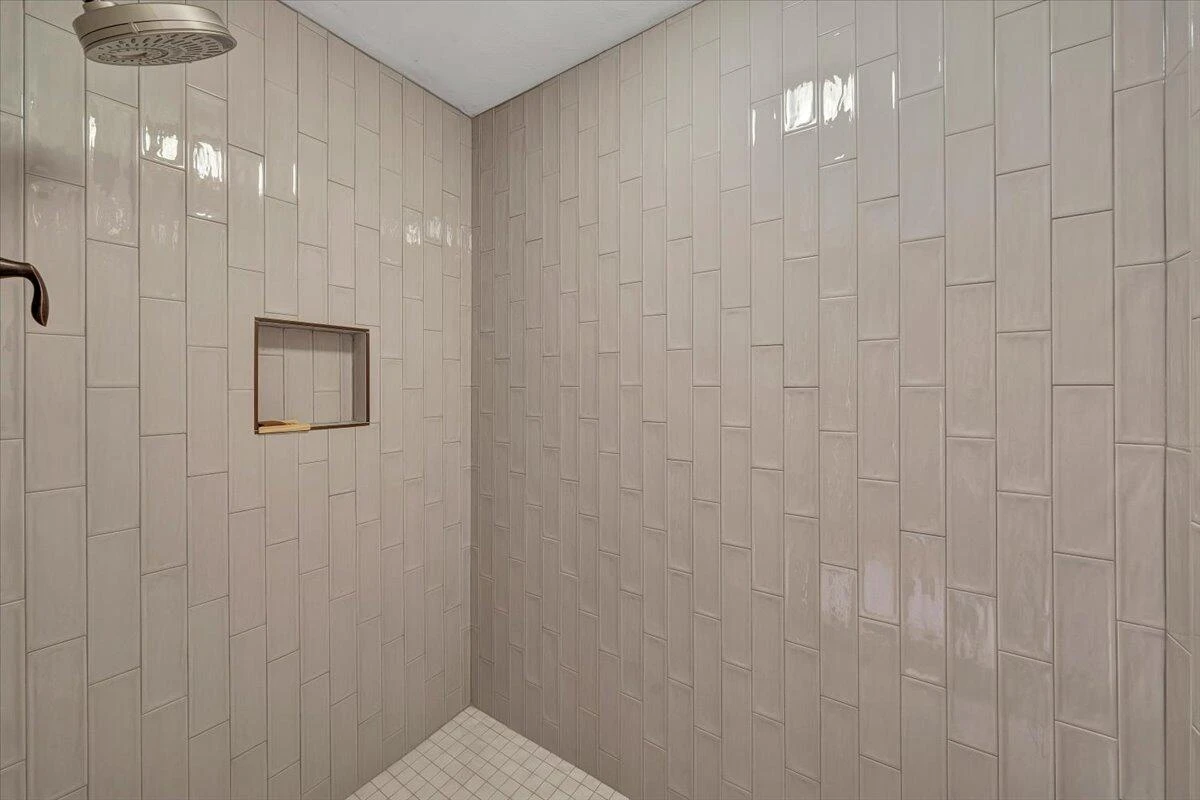 1101 ANGELA CT - Photo 41