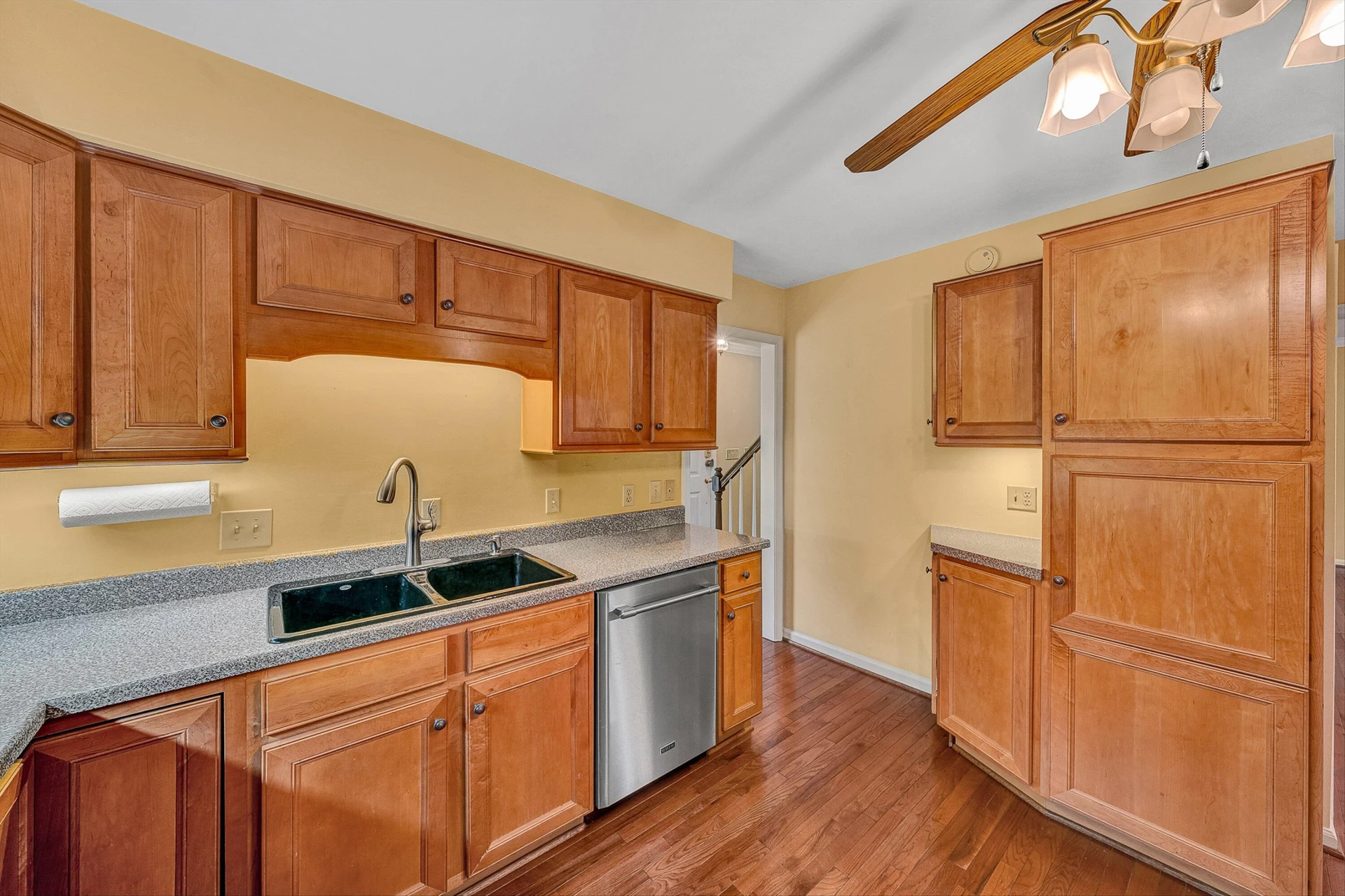 4555 Summerset DR - Photo 11