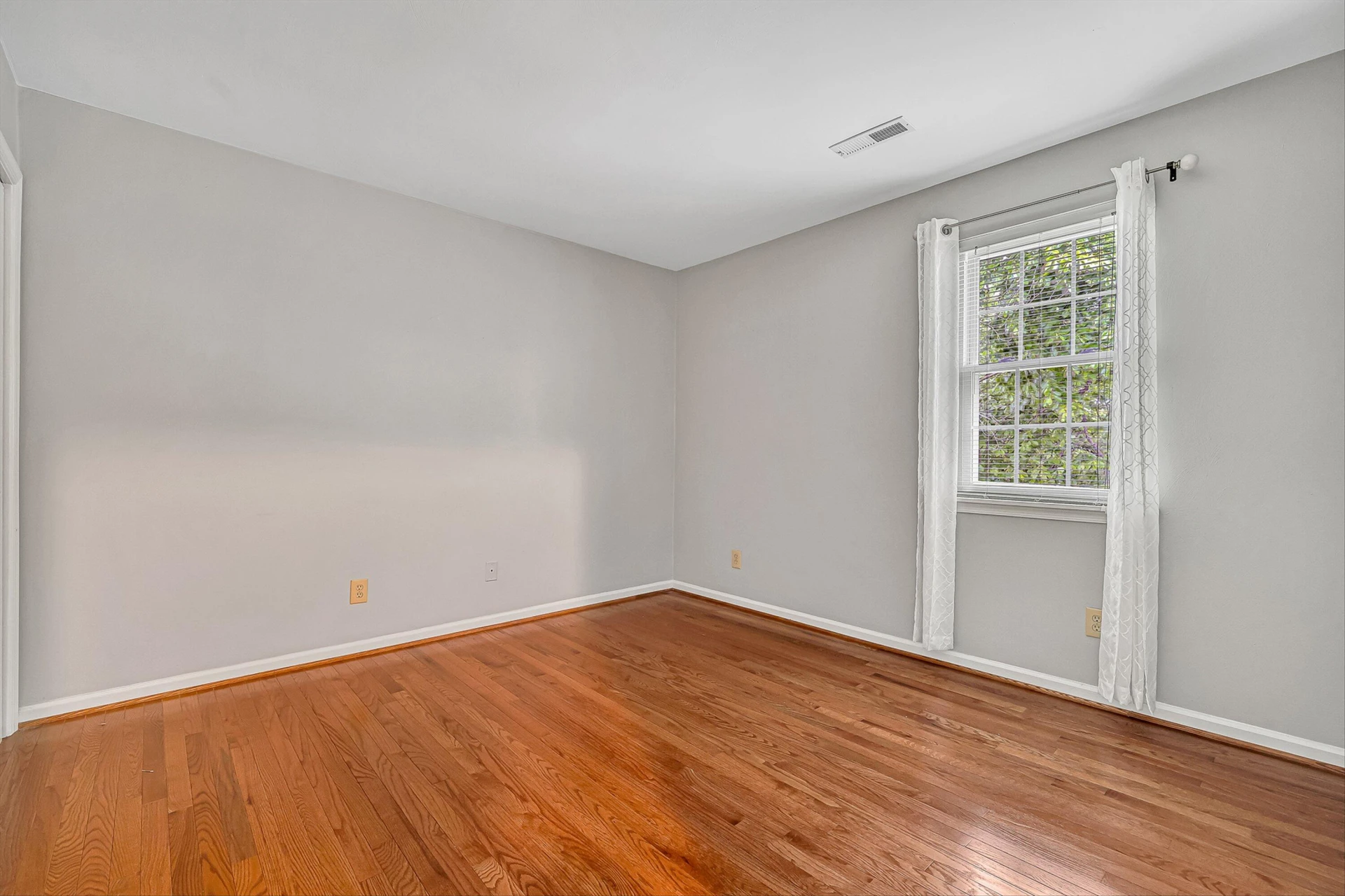 4555 Summerset DR - Photo 24