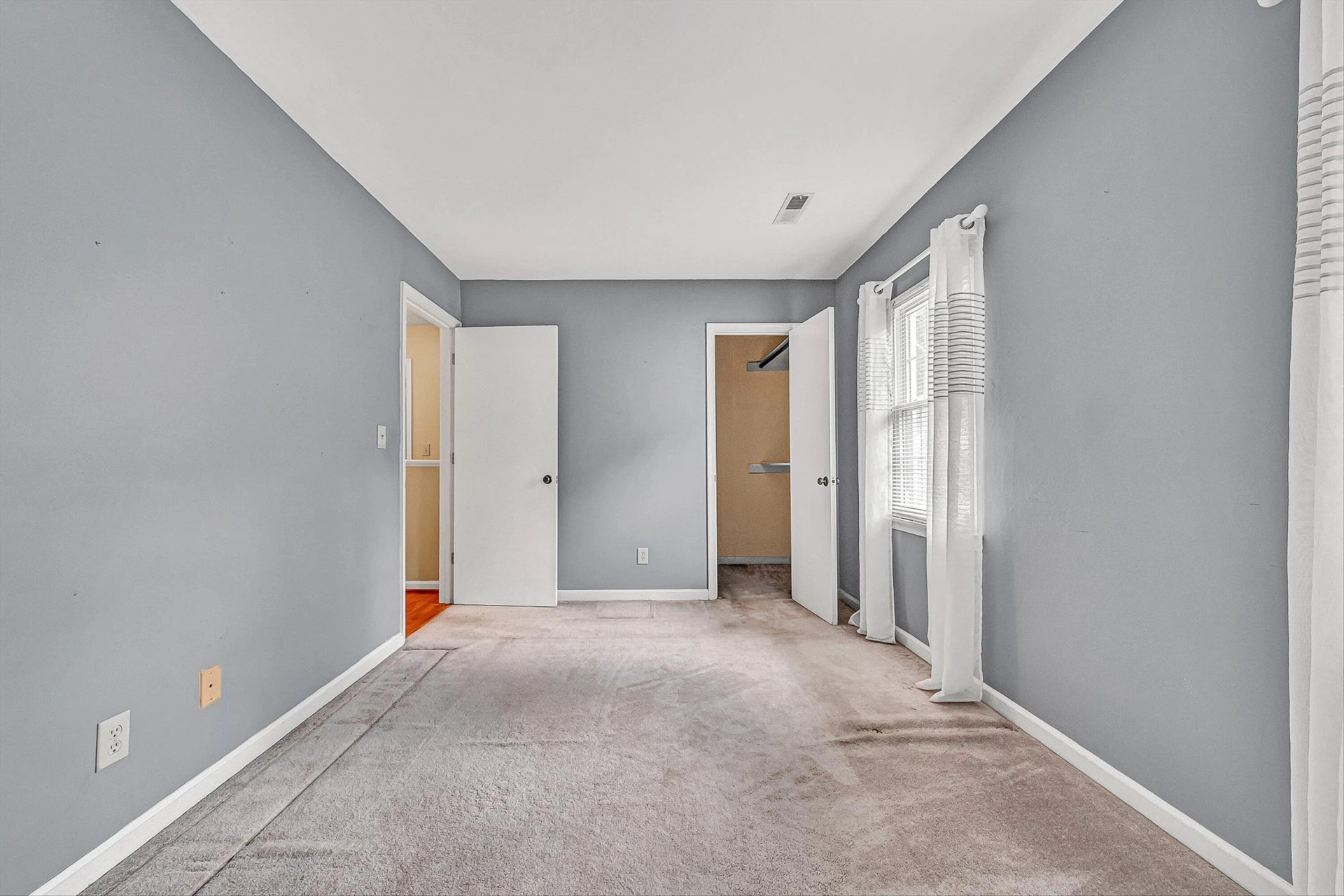4555 Summerset DR - Photo 27