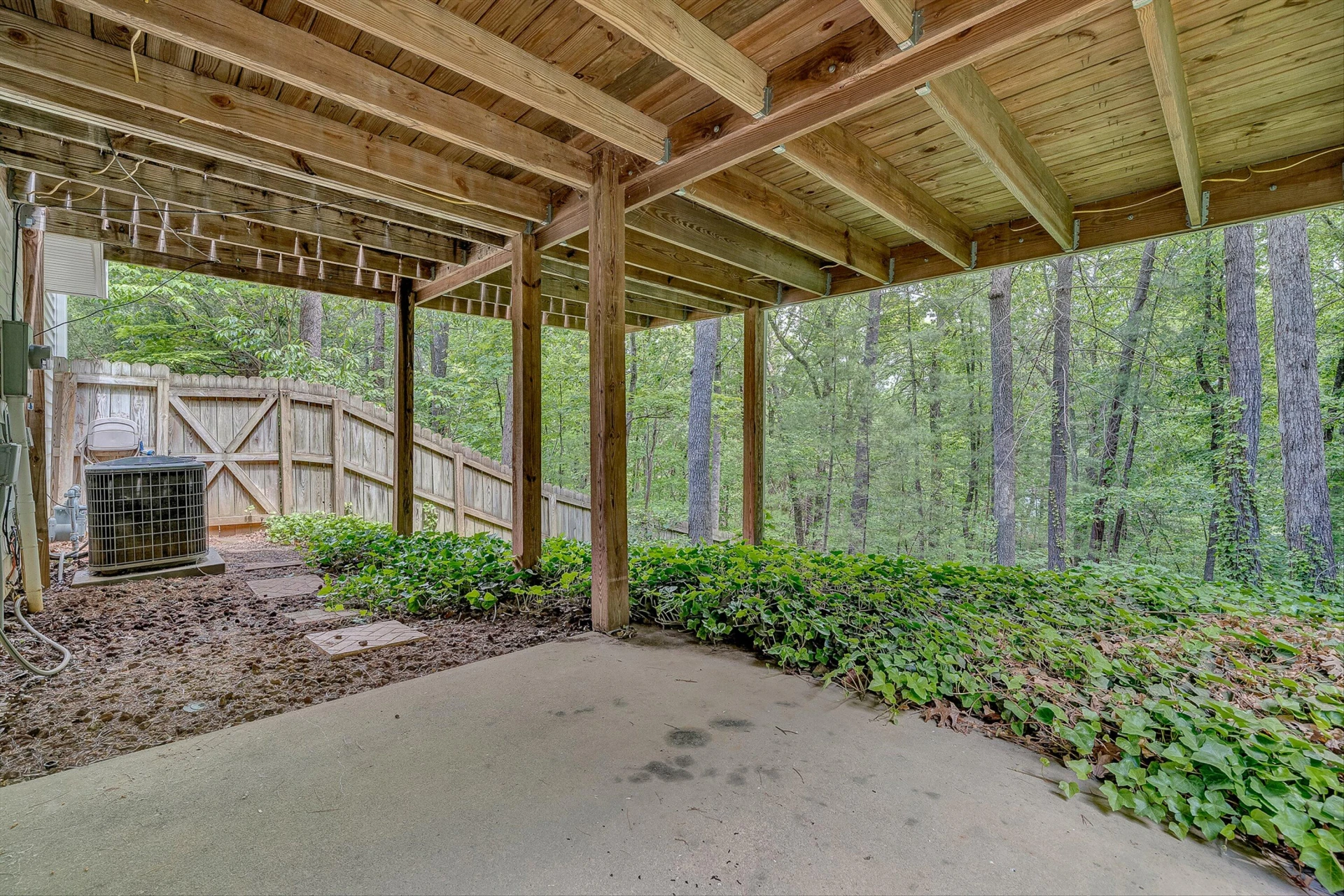 4555 Summerset DR - Photo 31