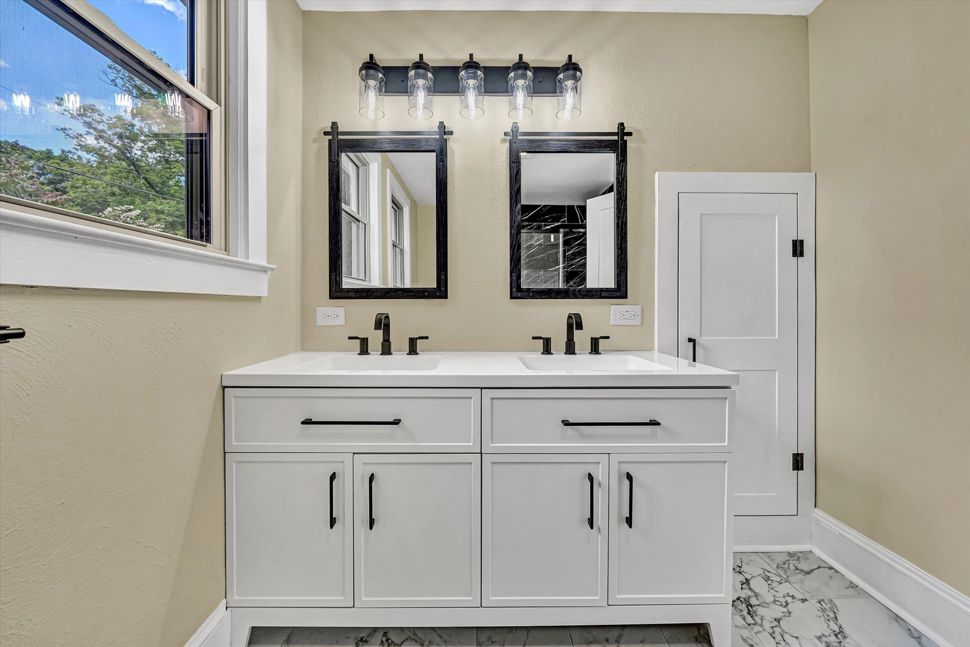 4714 Tobey RD - Photo 17
