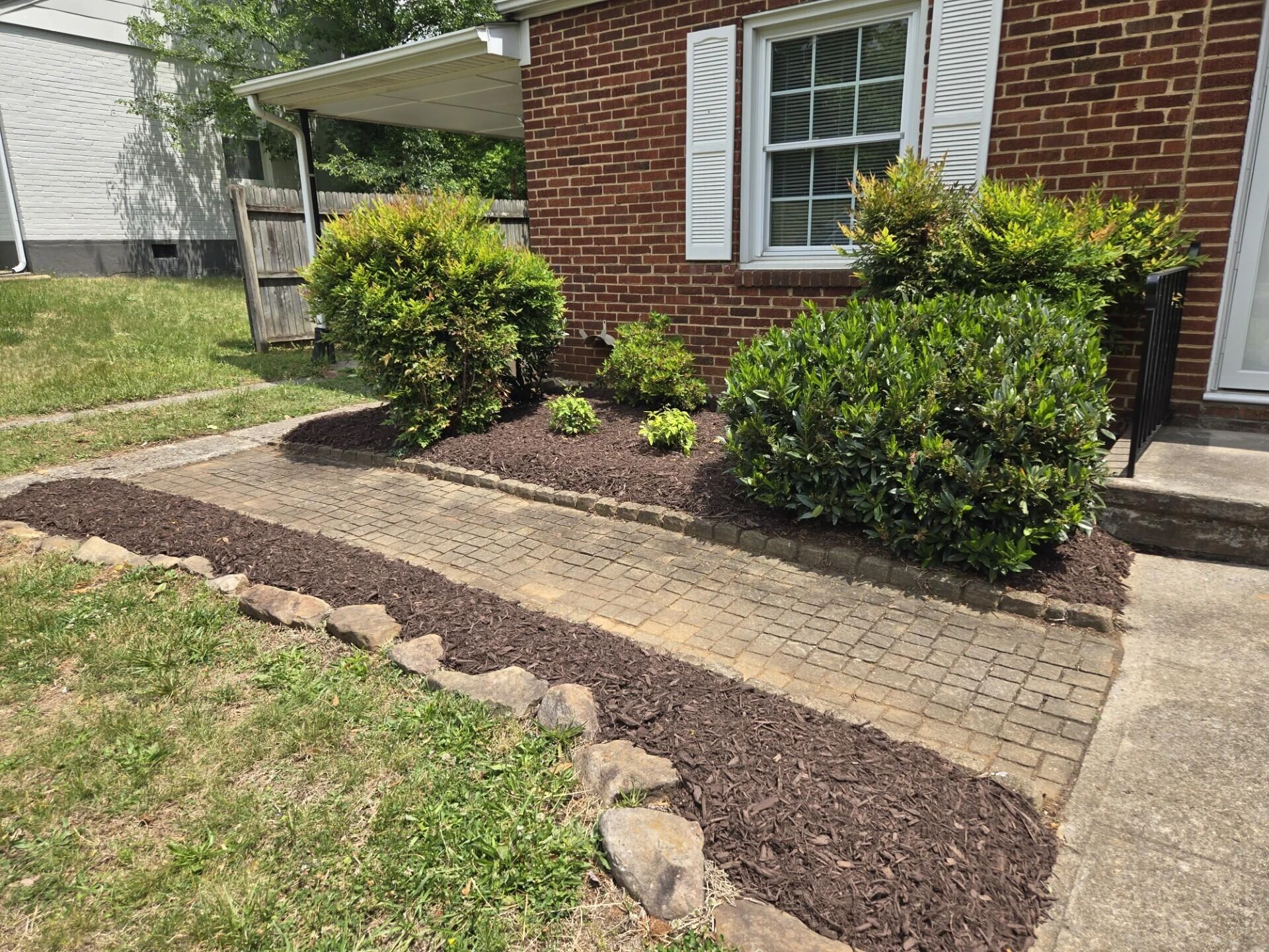 1816 Langdon RD SW - Photo 2