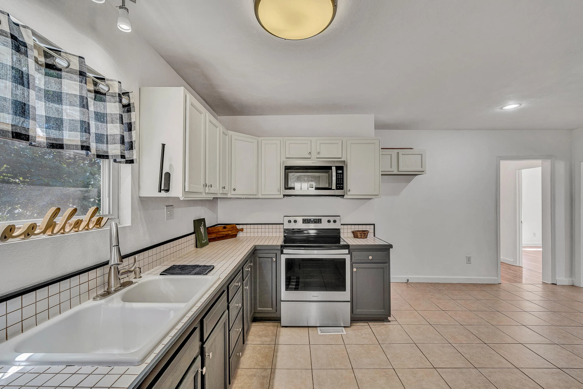 5122 Willis ST NW - Photo 11