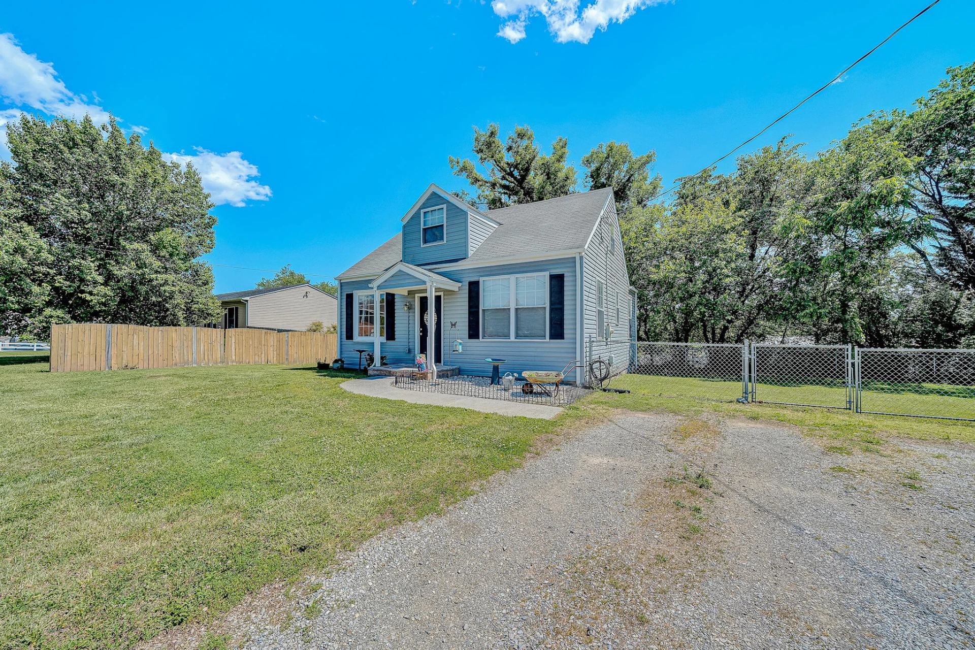 5122 Willis ST NW - Photo 3