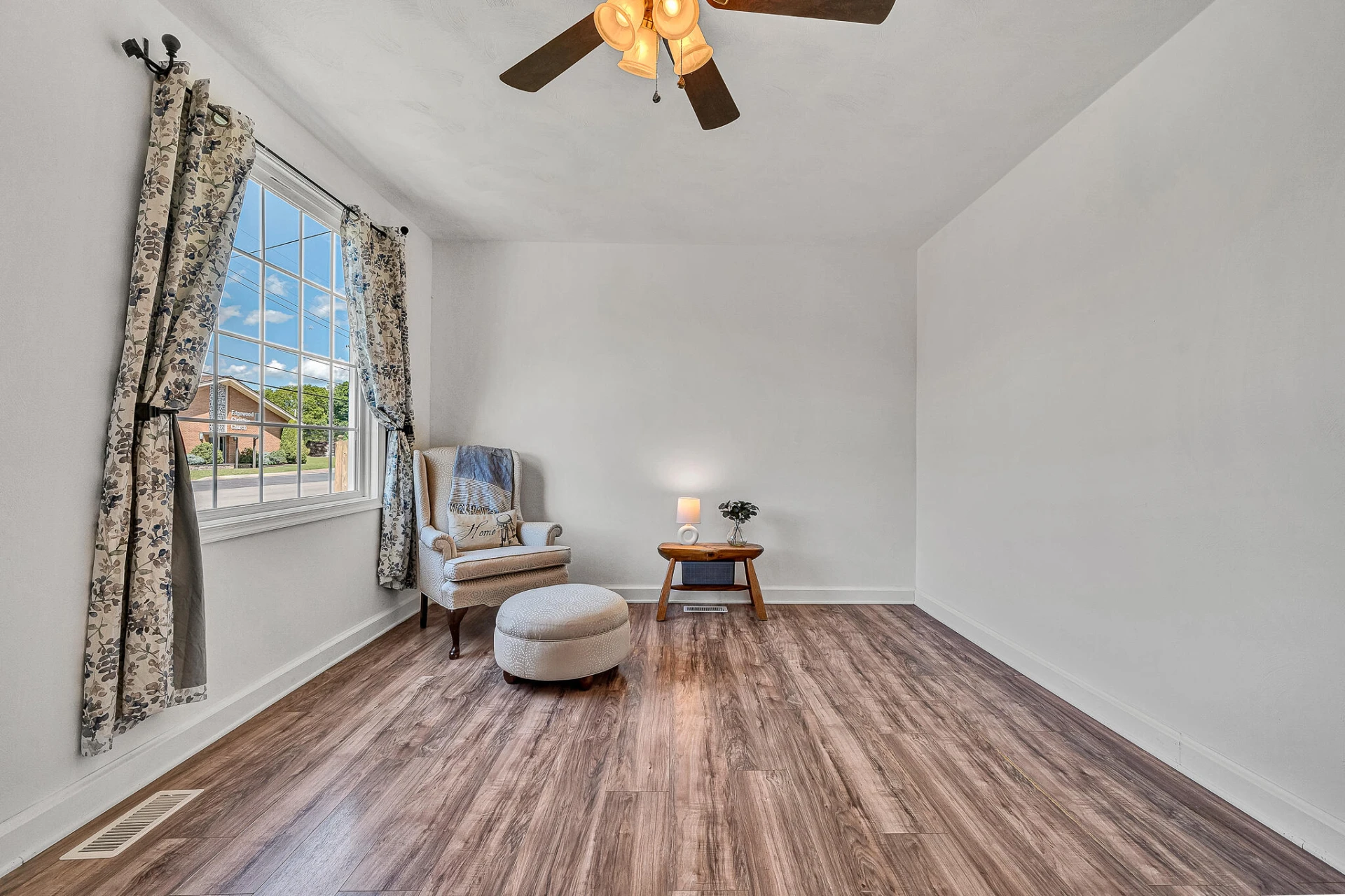 5122 Willis ST NW - Photo 5