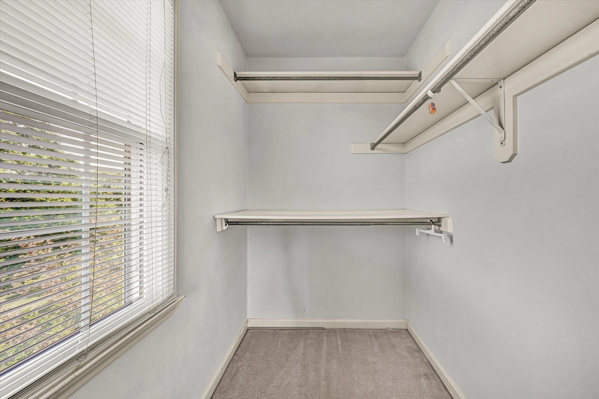 341 Sommersby LN - Photo 32