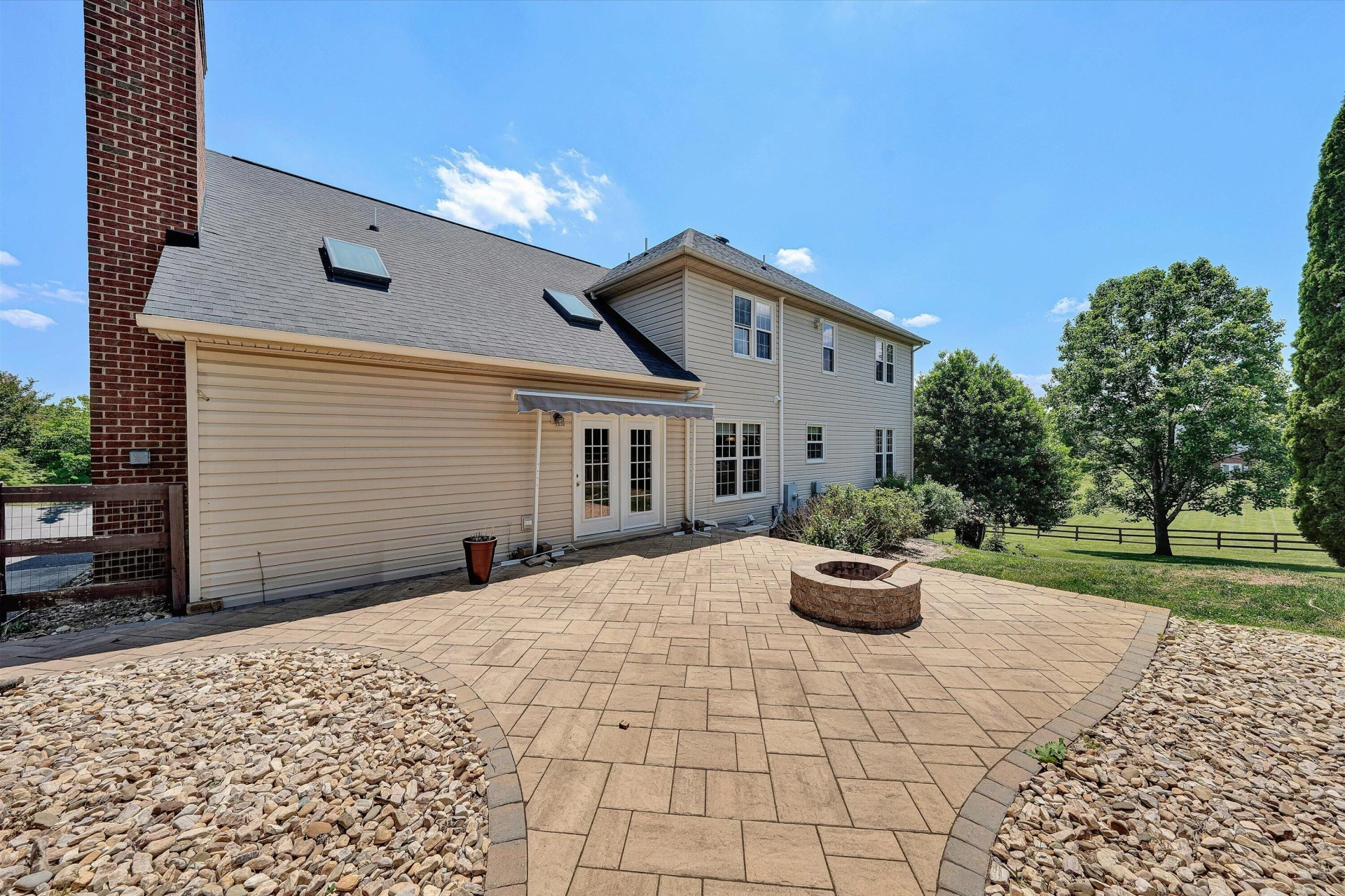341 Sommersby LN - Photo 40