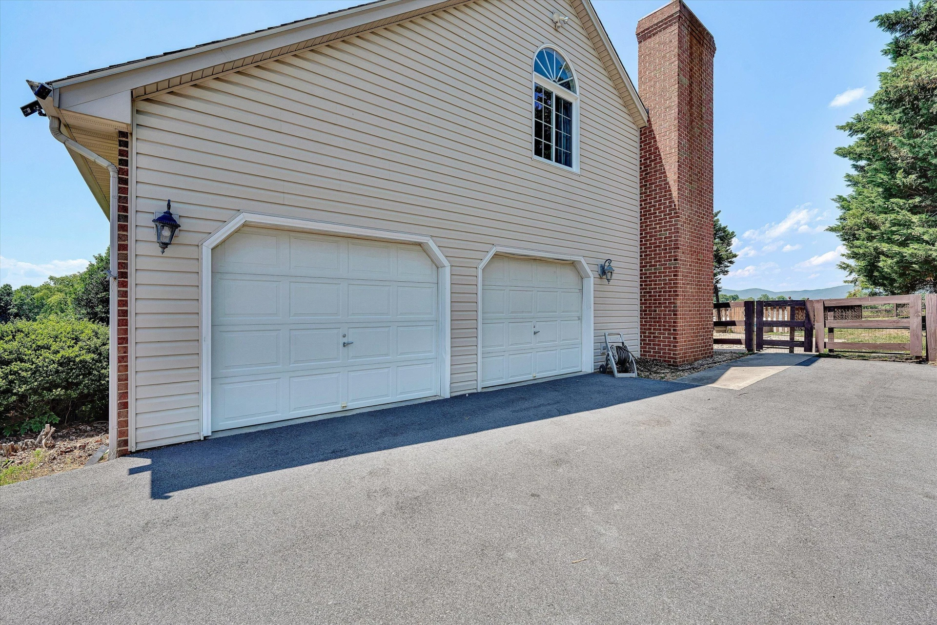 341 Sommersby LN - Photo 5