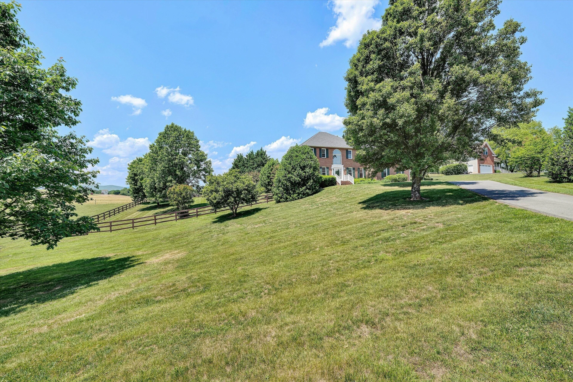 341 Sommersby LN - Photo 50