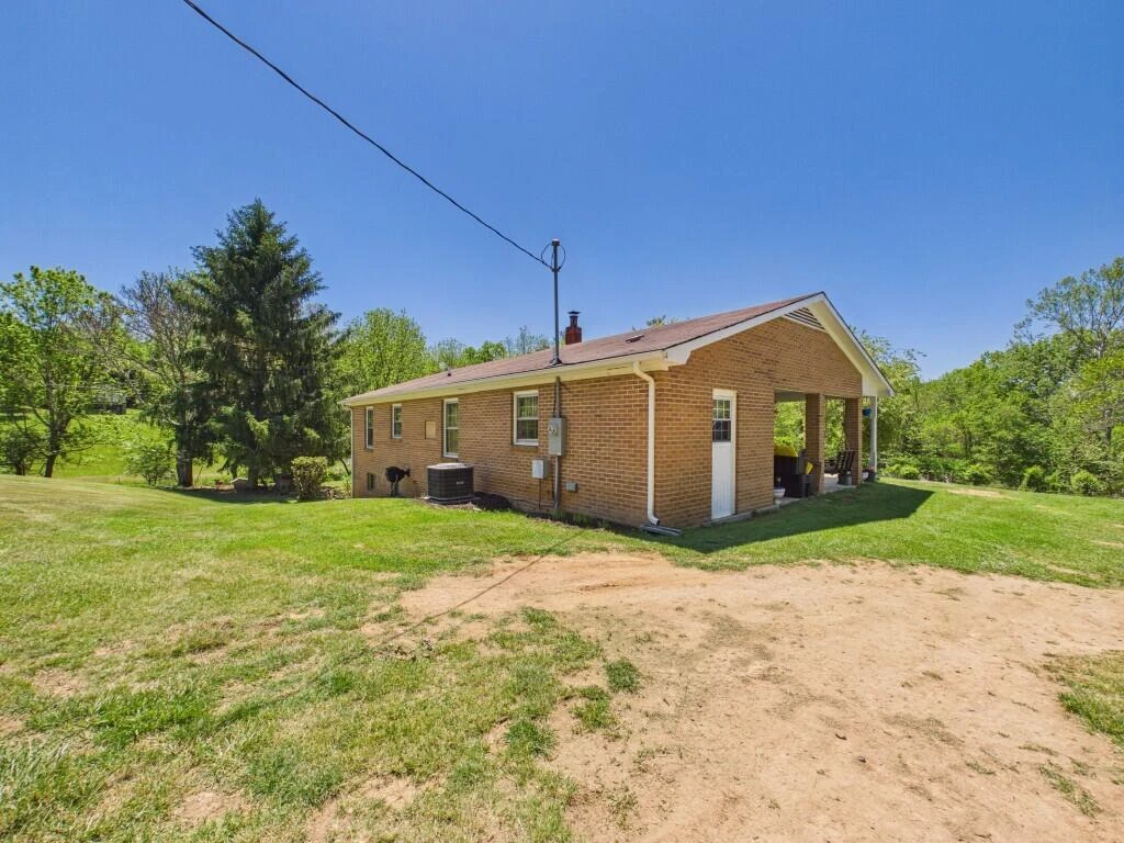 404 Baker Island RD - Photo 11