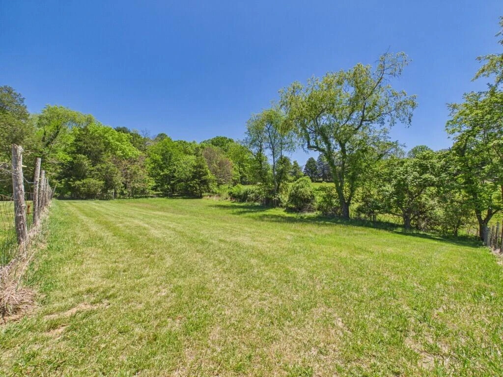 404 Baker Island RD - Photo 18