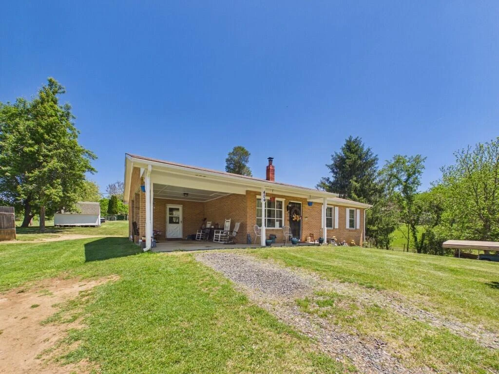 404 Baker Island RD - Photo 2