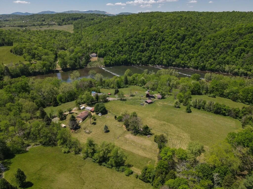 404 Baker Island RD - Photo 57