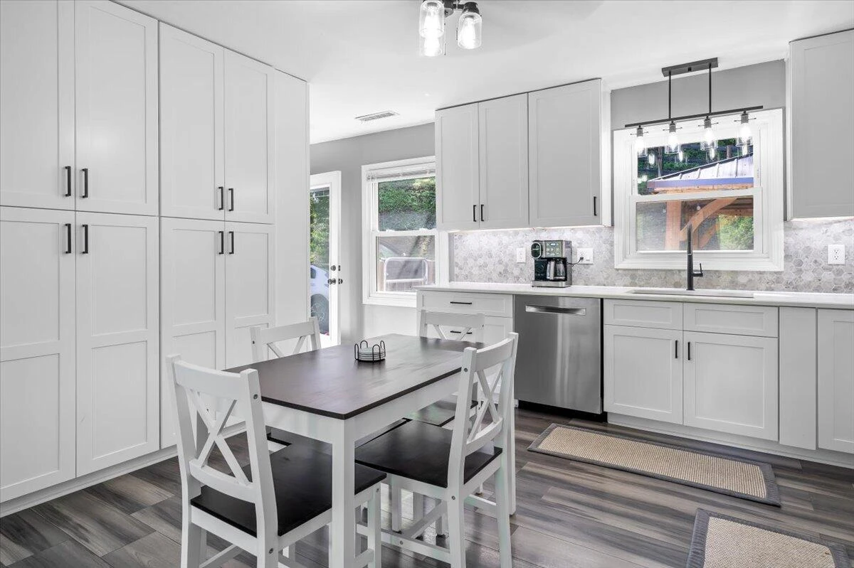 10660 Catawba RD - Photo 11