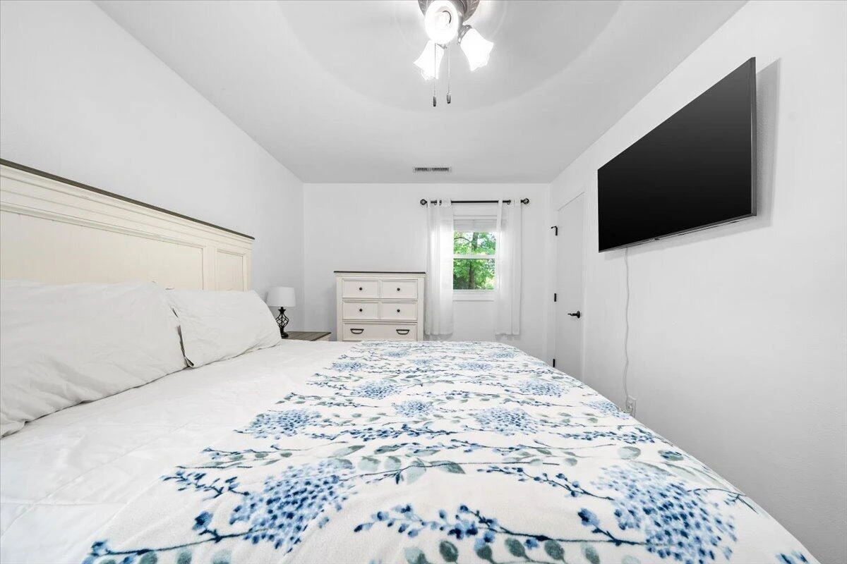10660 Catawba RD - Photo 23