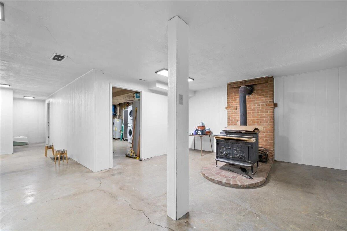 10660 Catawba RD - Photo 31