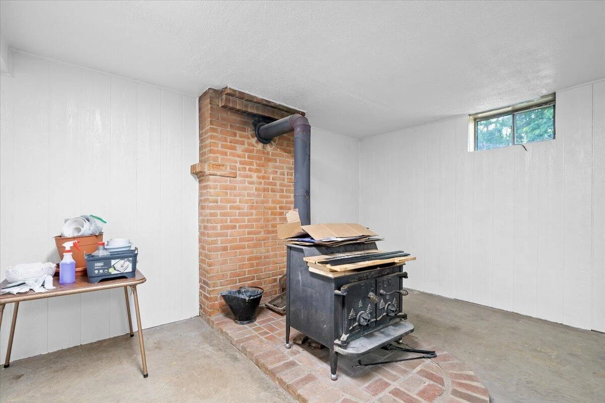 10660 Catawba RD - Photo 33