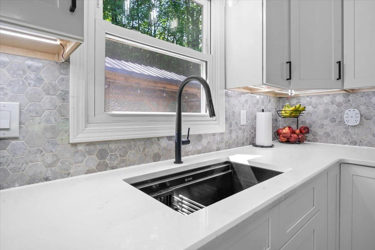 10660 Catawba RD - Photo 6