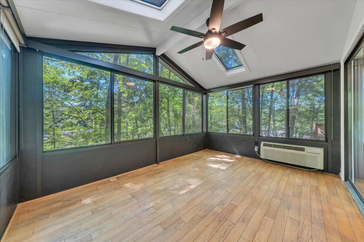 2952 Tree Swallow RD - Photo 15