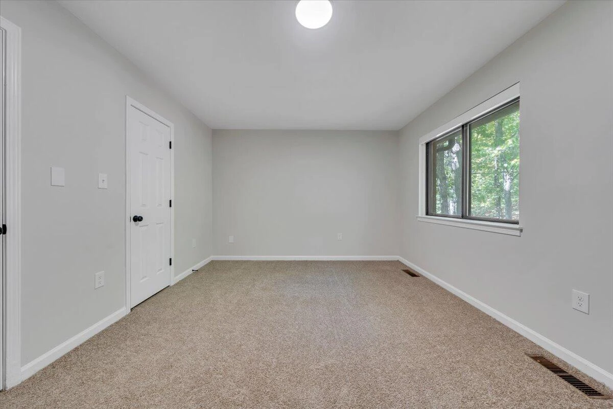 2952 Tree Swallow RD - Photo 26