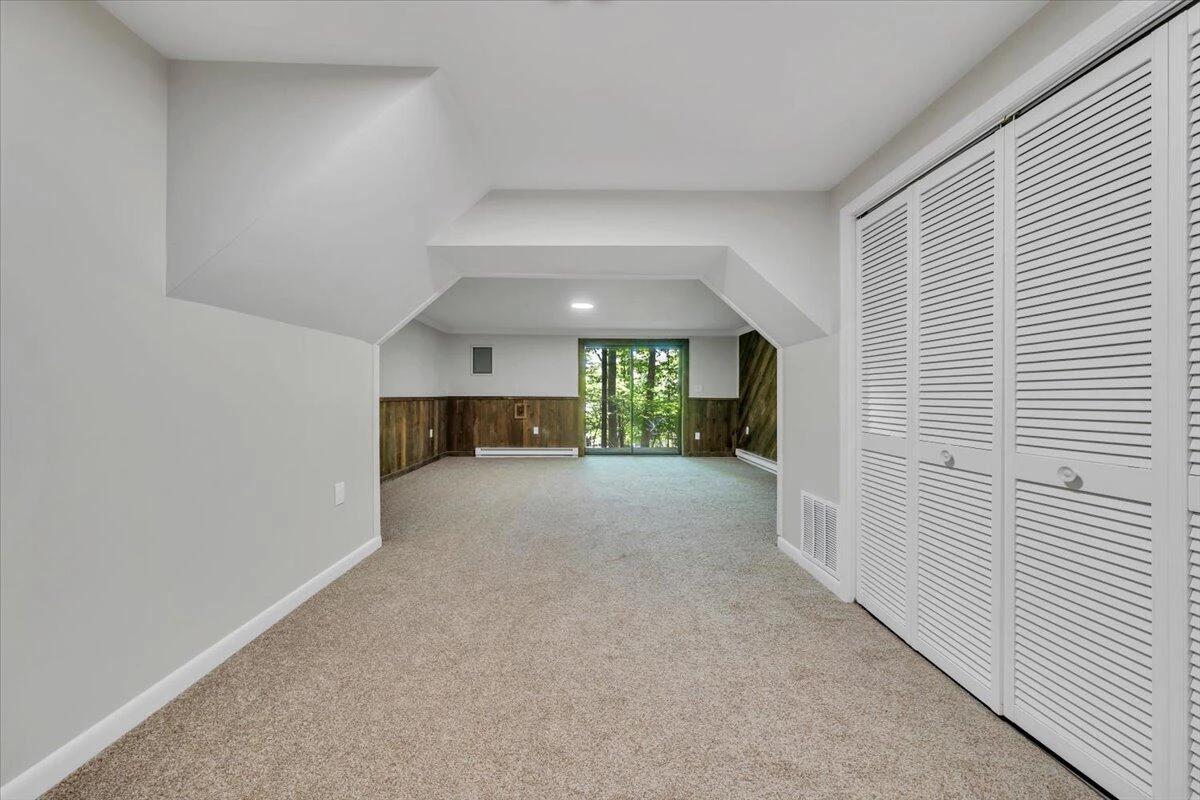 2952 Tree Swallow RD - Photo 27