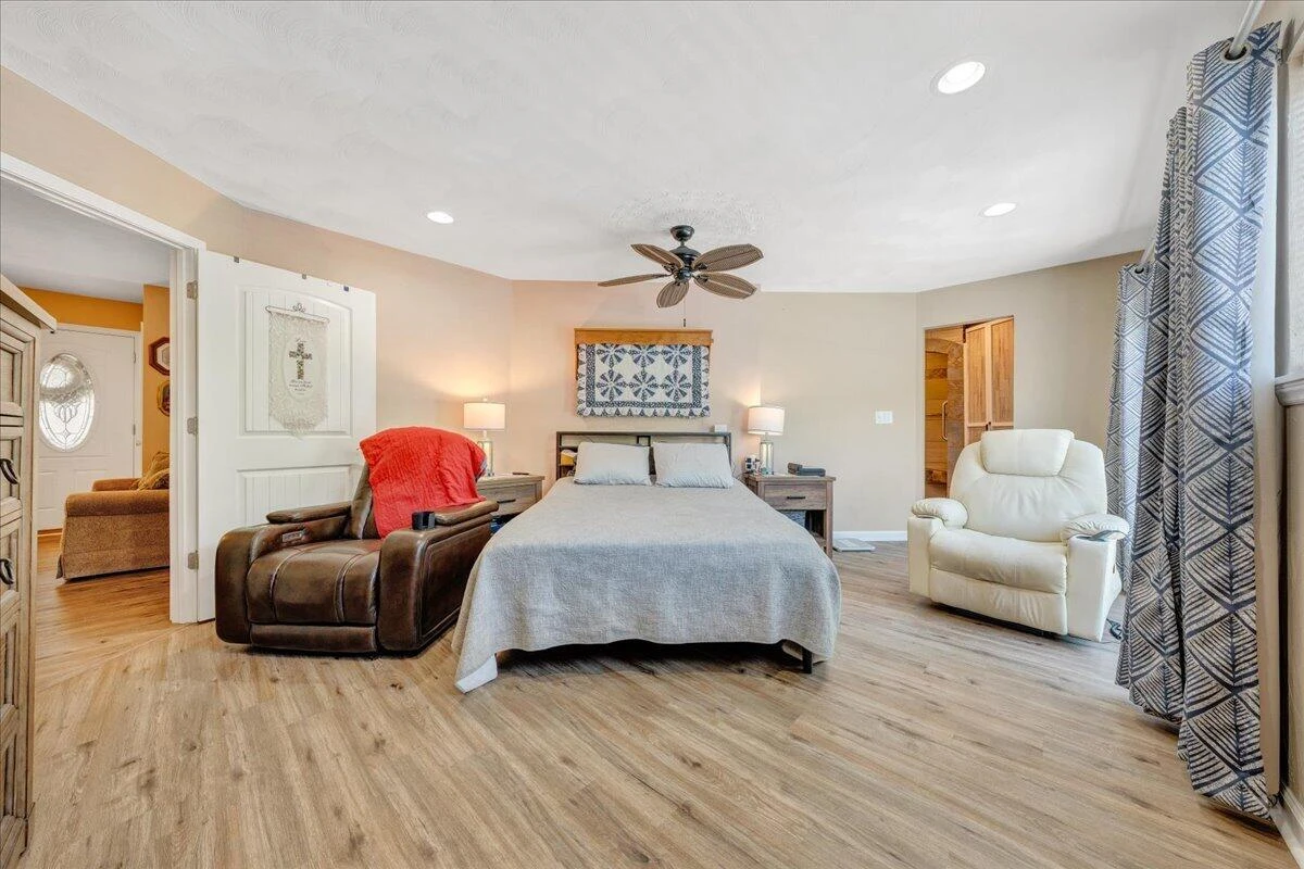 90 Berkshire CIR - Photo 10