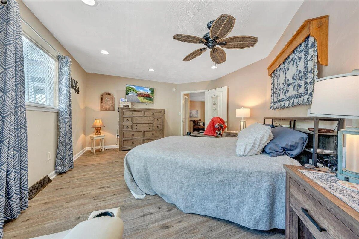 90 Berkshire CIR - Photo 11