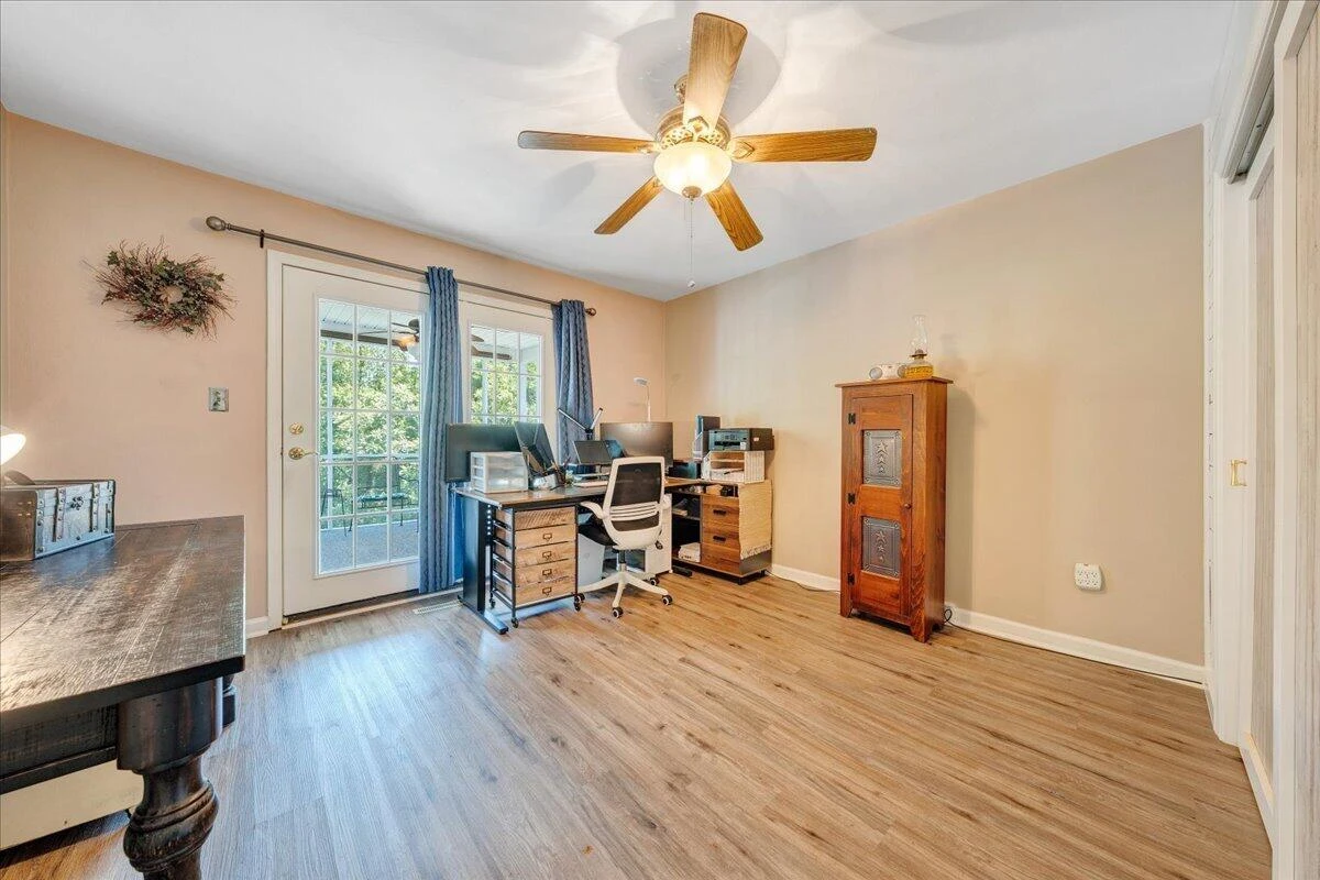 90 Berkshire CIR - Photo 17