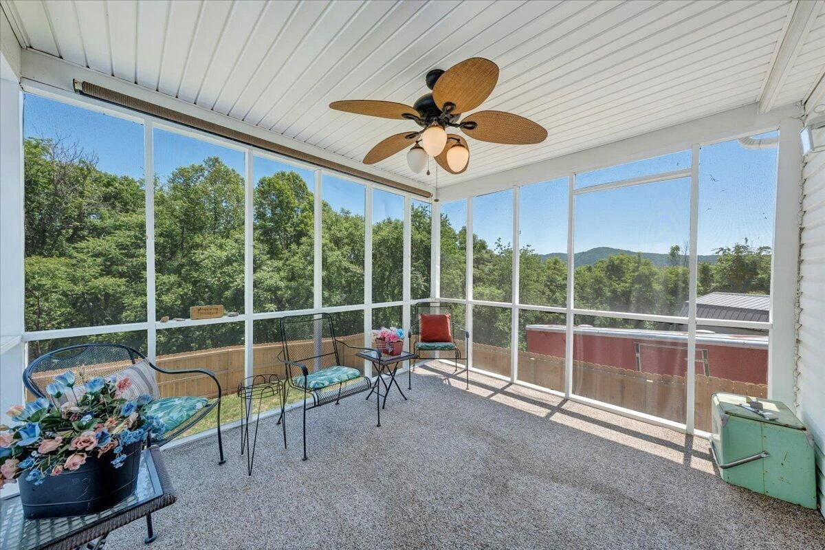 90 Berkshire CIR - Photo 18