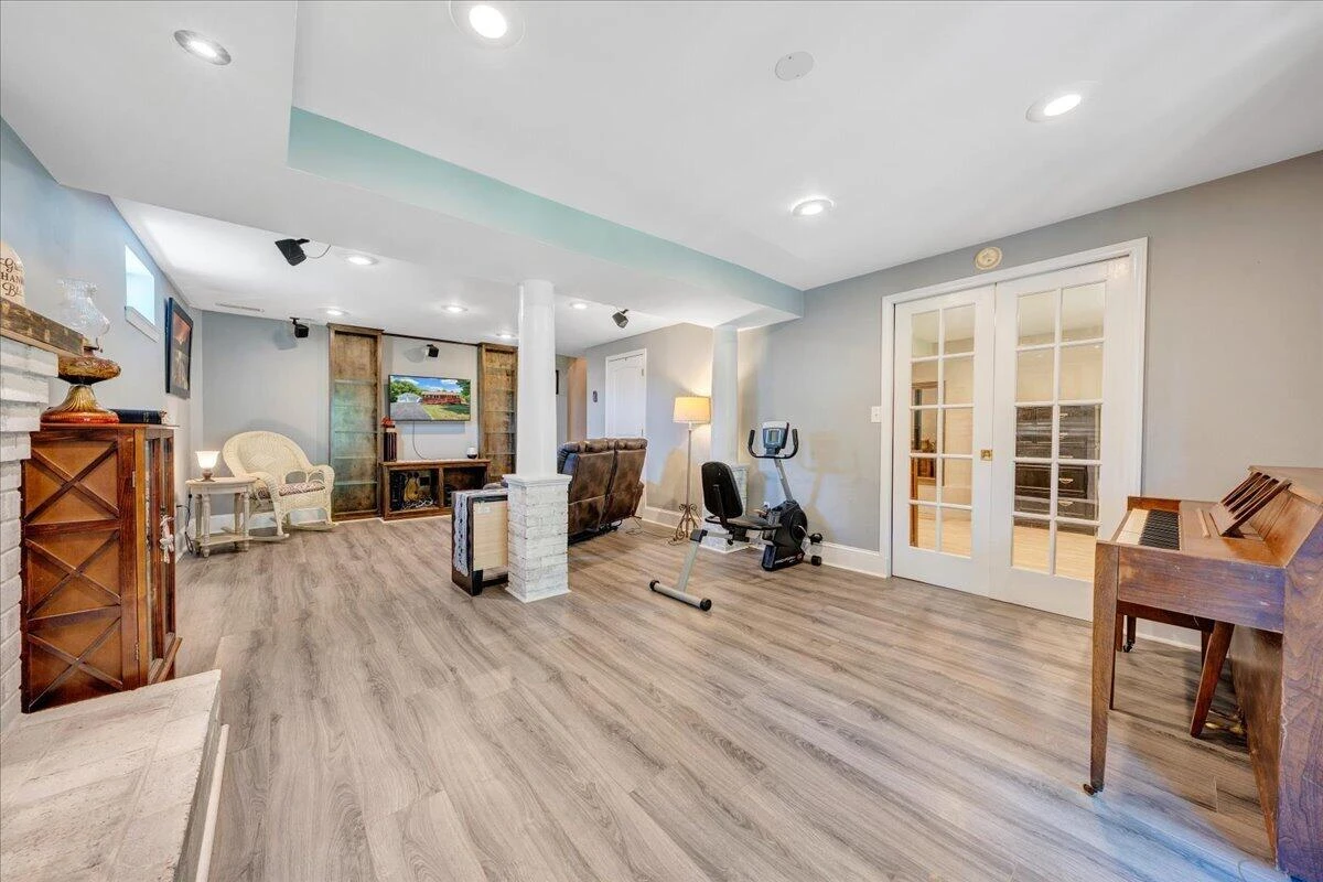90 Berkshire CIR - Photo 24