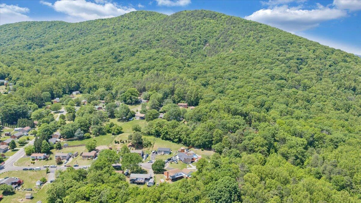 90 Berkshire CIR - Photo 43