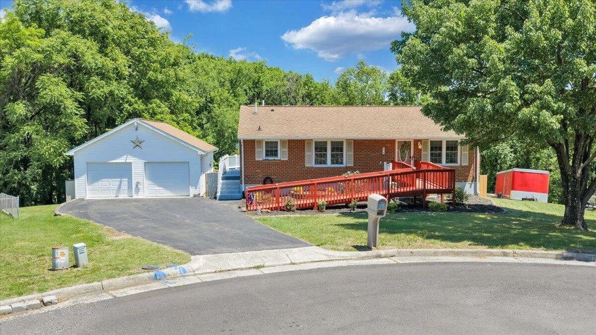 90 Berkshire CIR - Photo 45