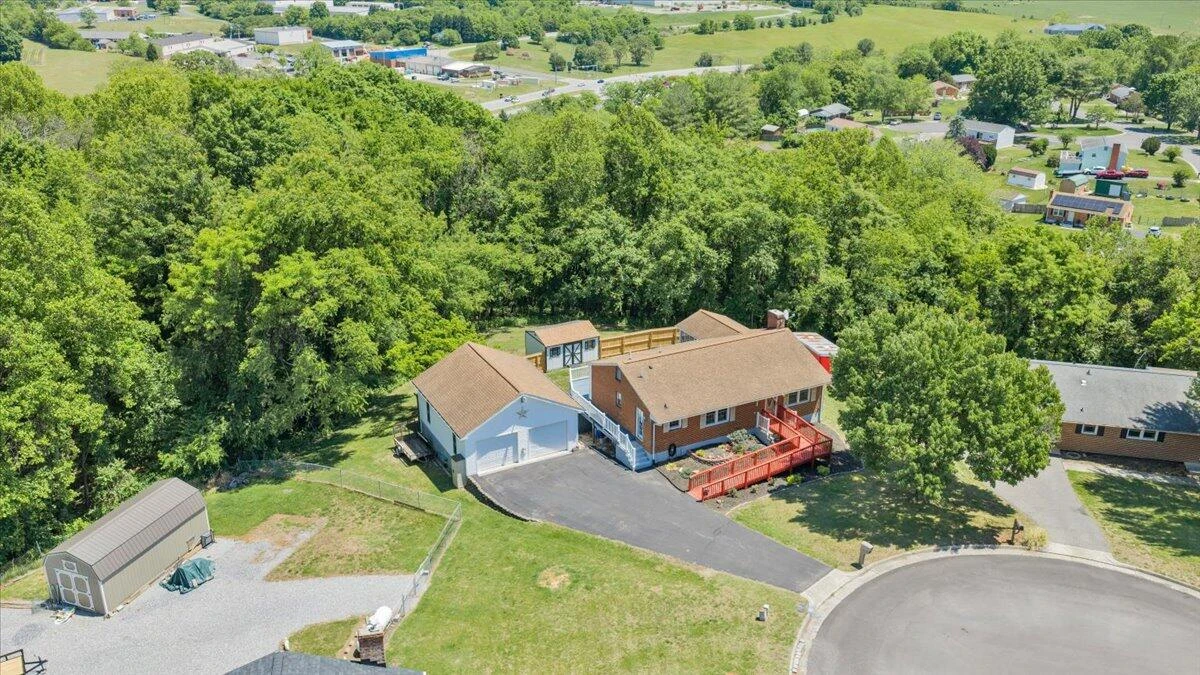 90 Berkshire CIR - Photo 47