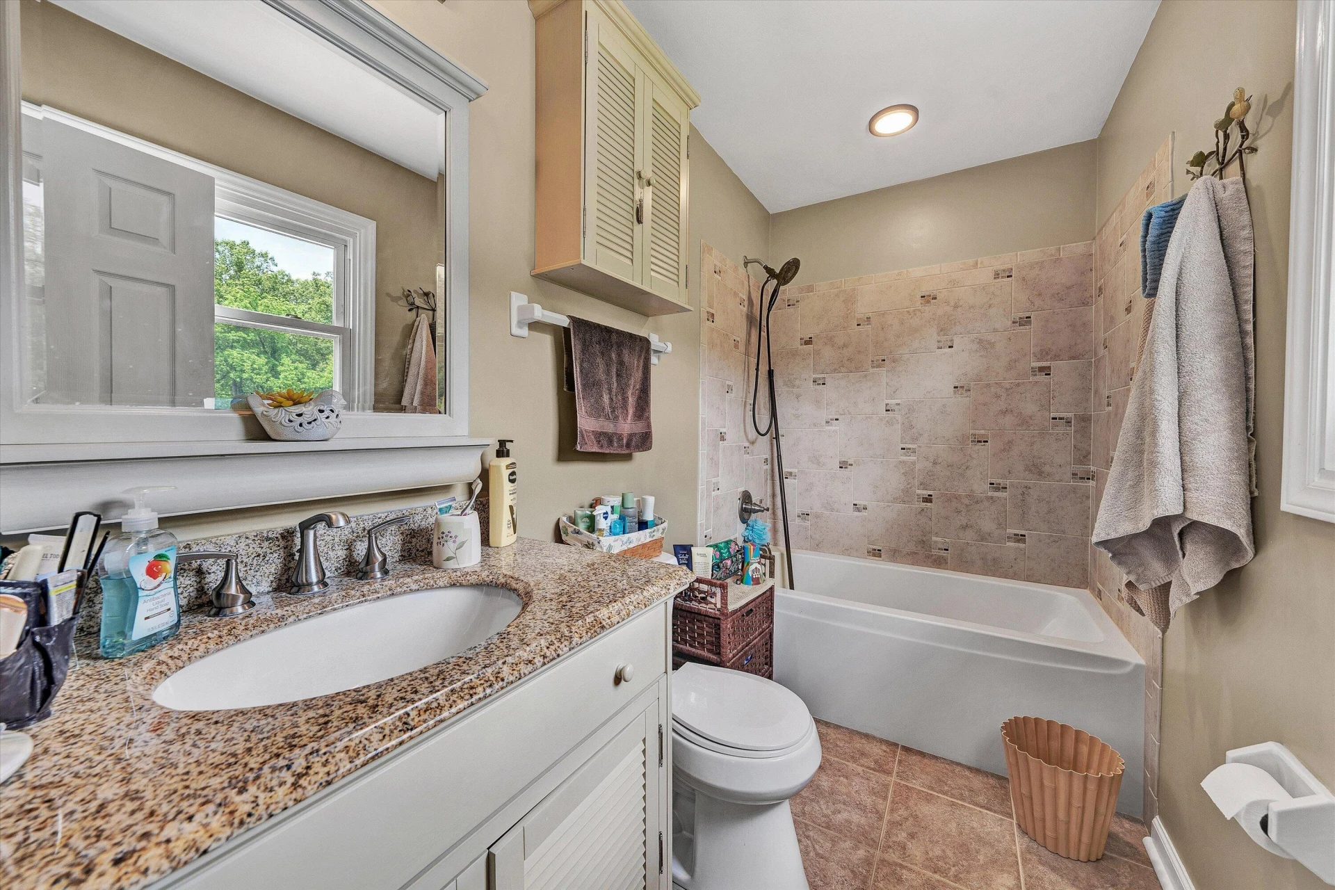 1182 Knollwood DR - Photo 13