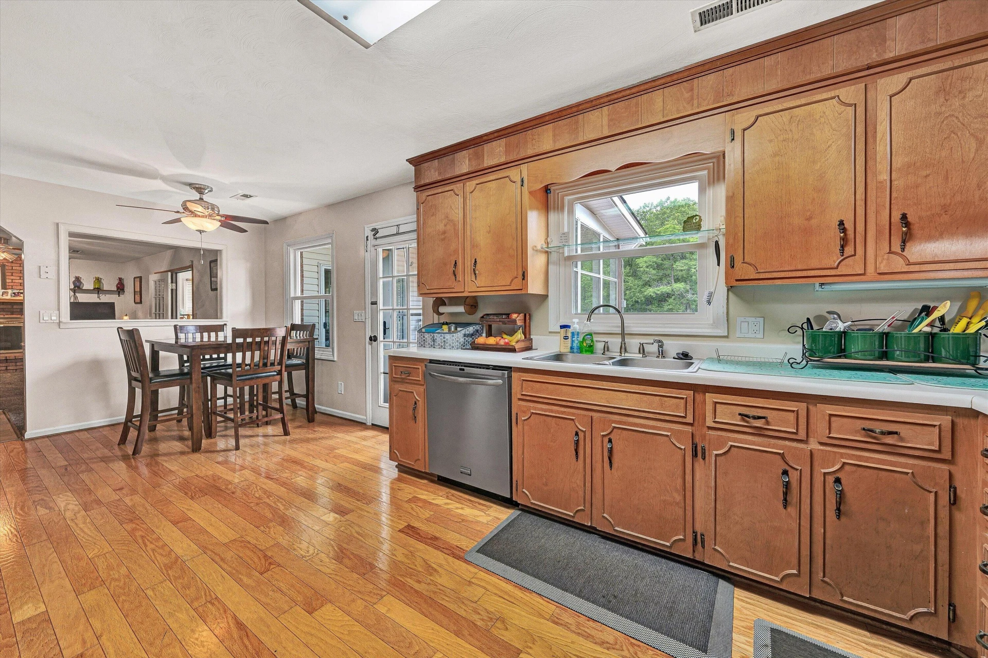 1182 Knollwood DR - Photo 16