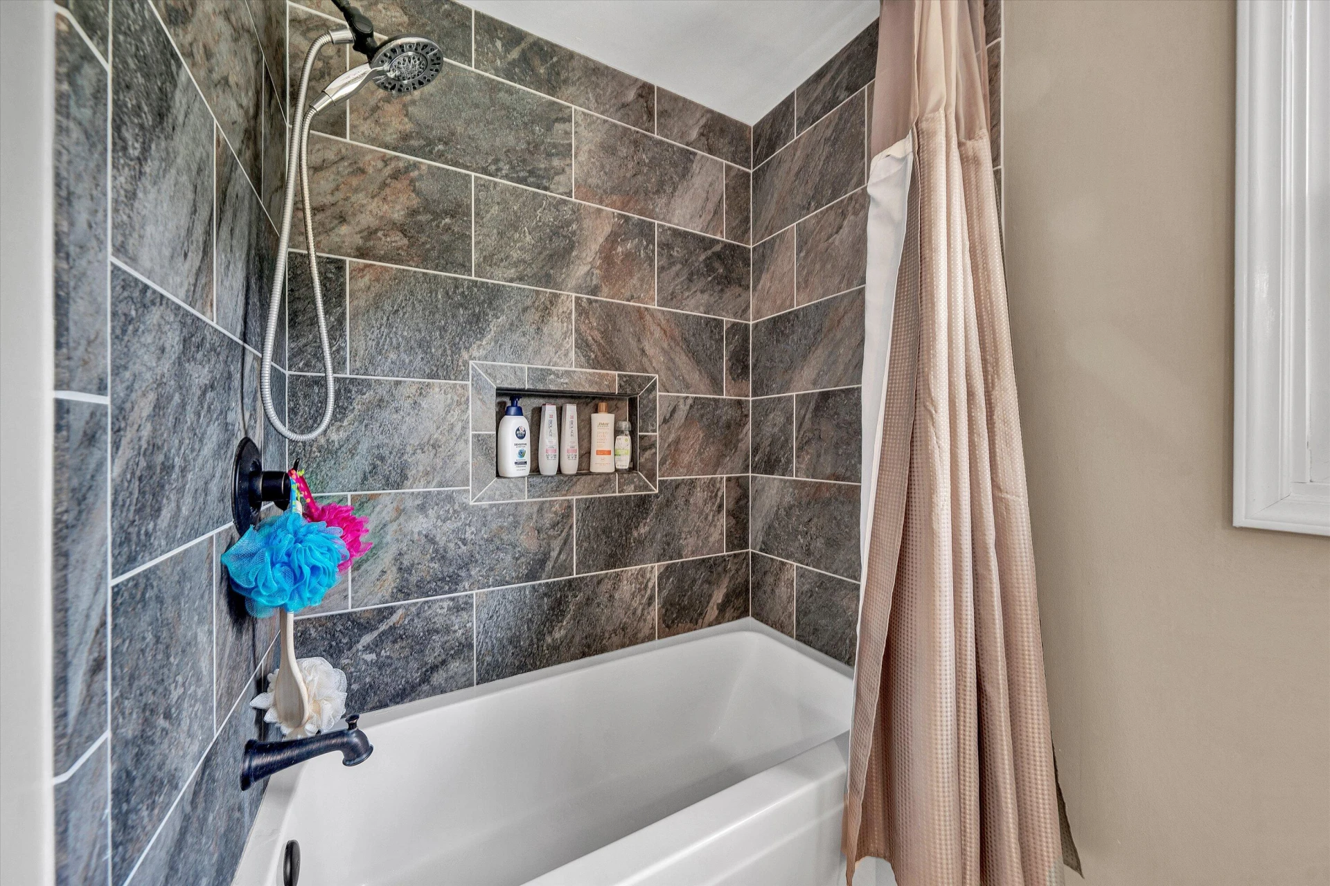 1182 Knollwood DR - Photo 9