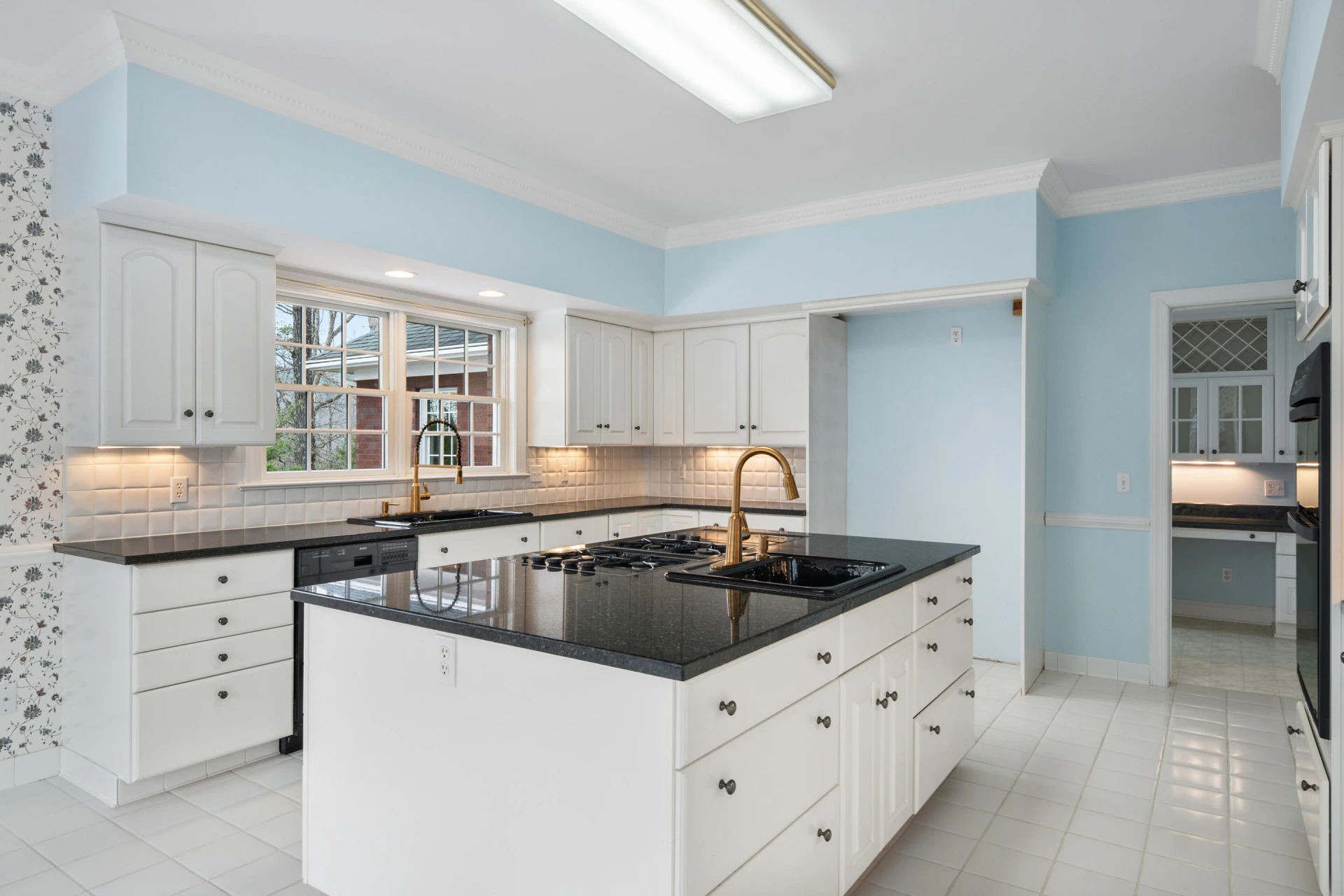 501 Mill Pointe RD - Photo 16