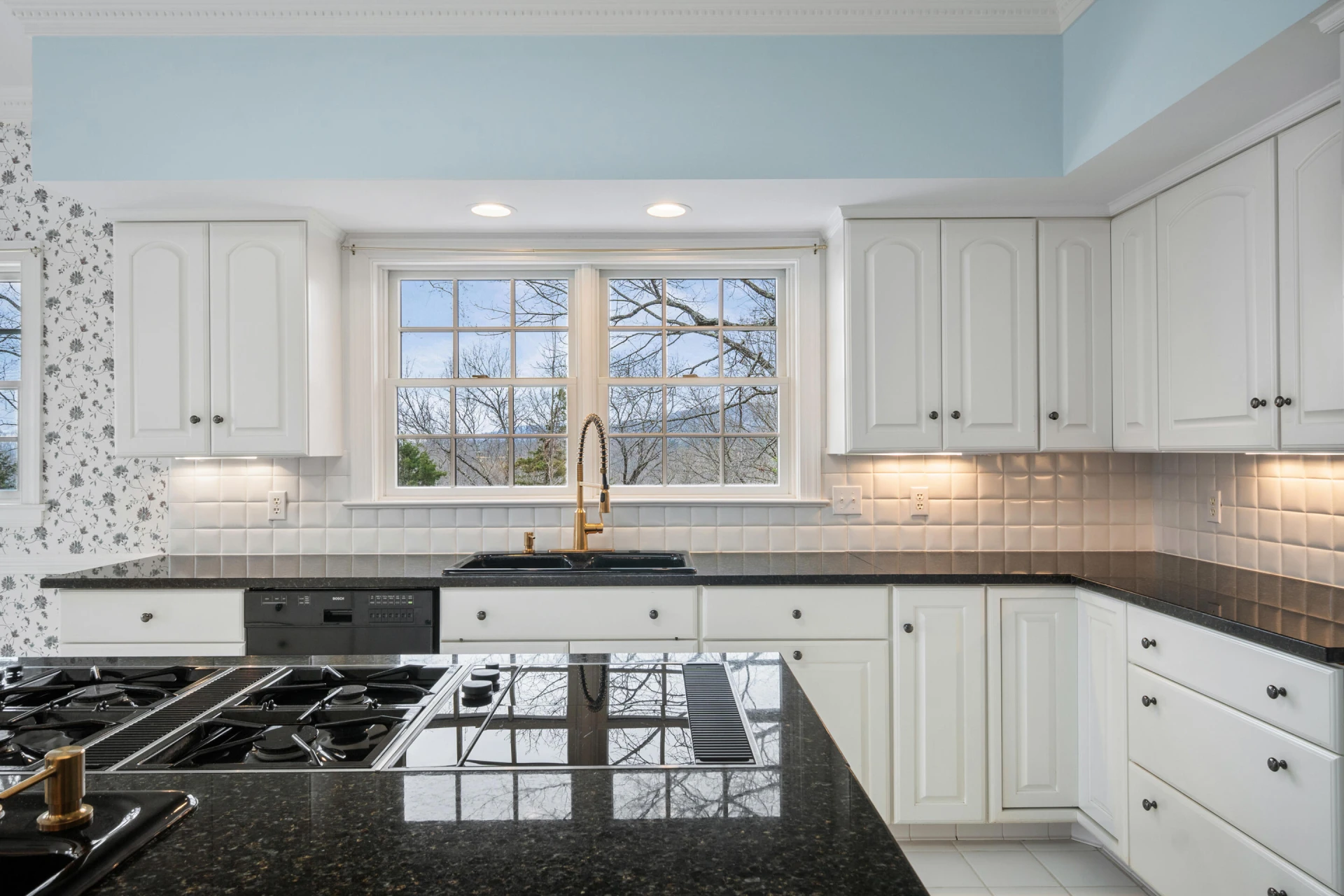 501 Mill Pointe RD - Photo 21