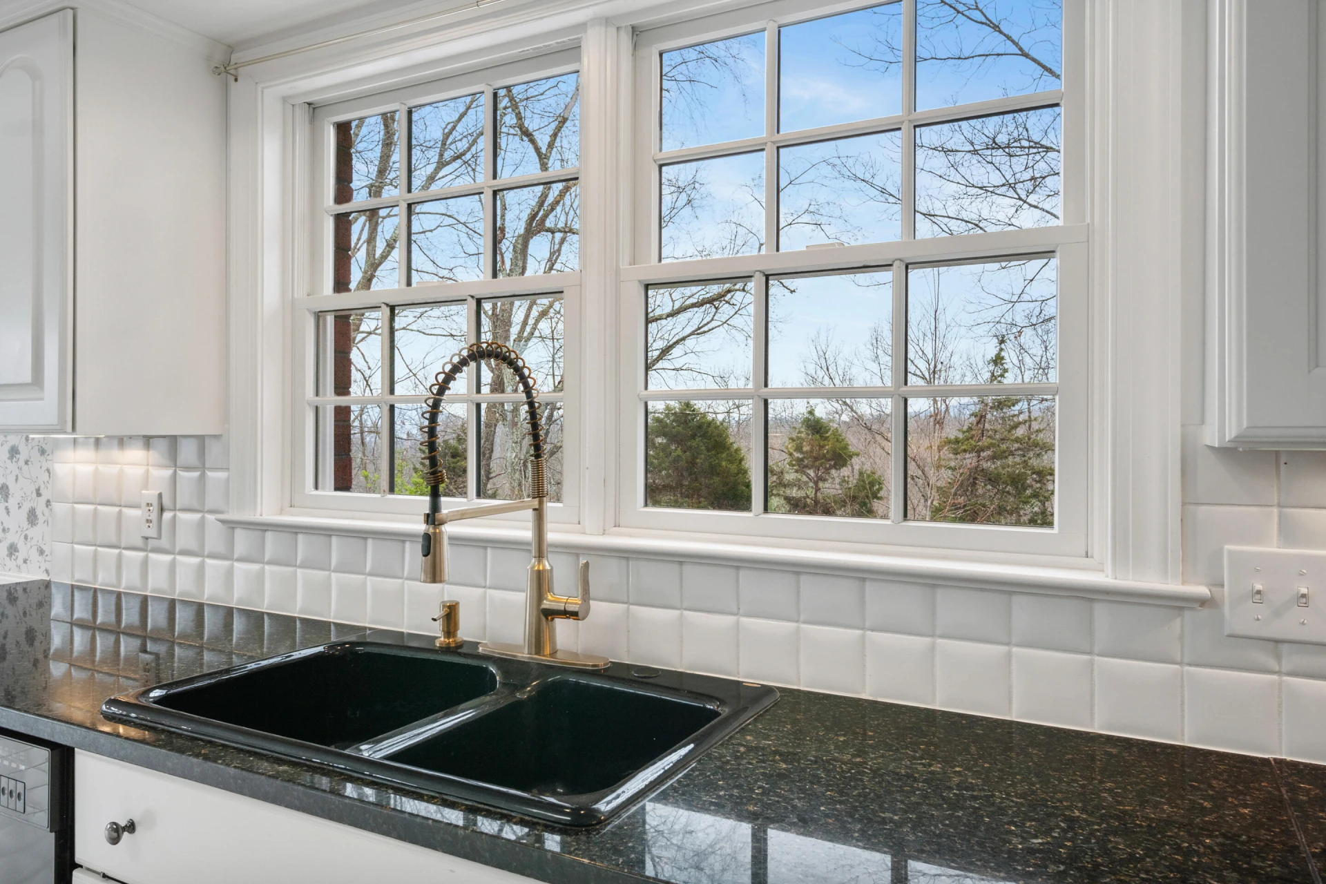 501 Mill Pointe RD - Photo 22