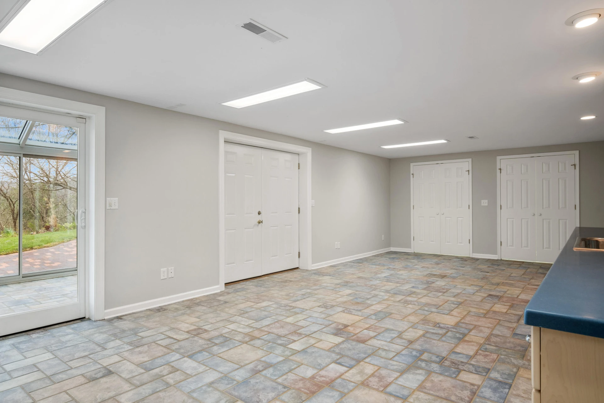 501 Mill Pointe RD - Photo 55