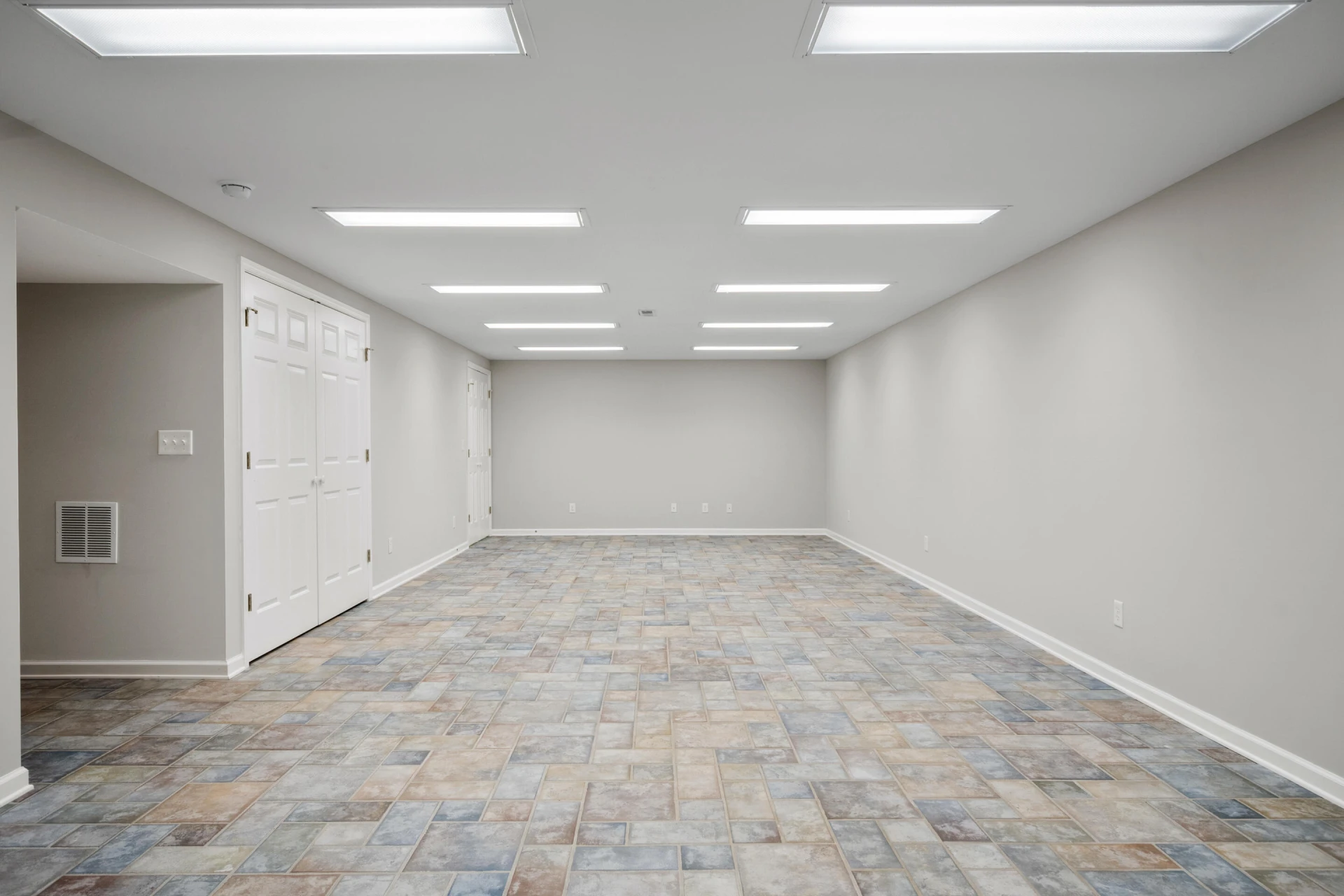 501 Mill Pointe RD - Photo 57